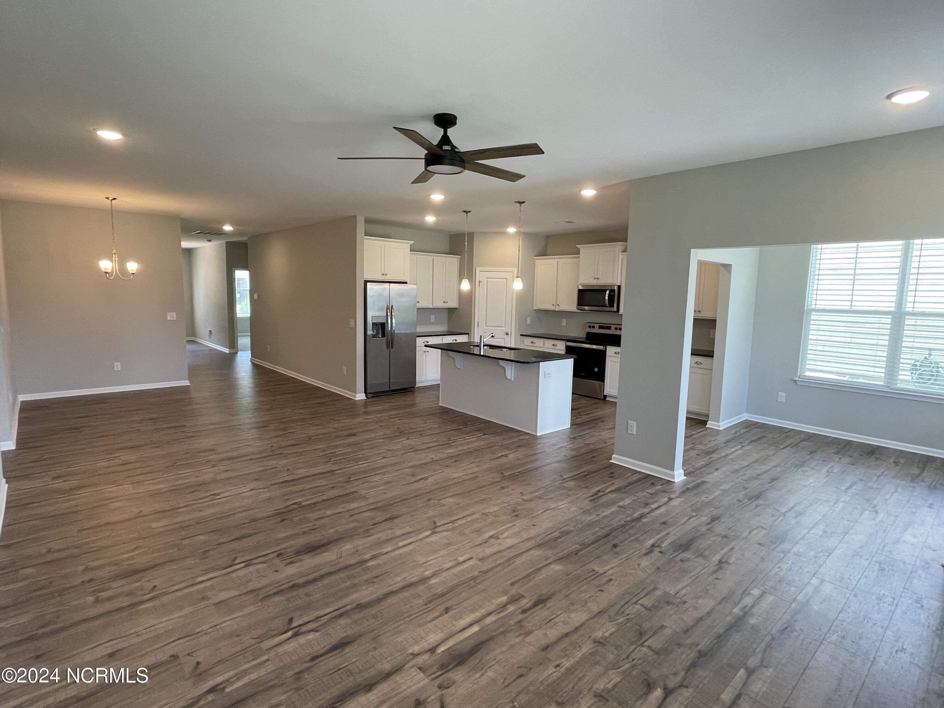 640 Landmark Cove