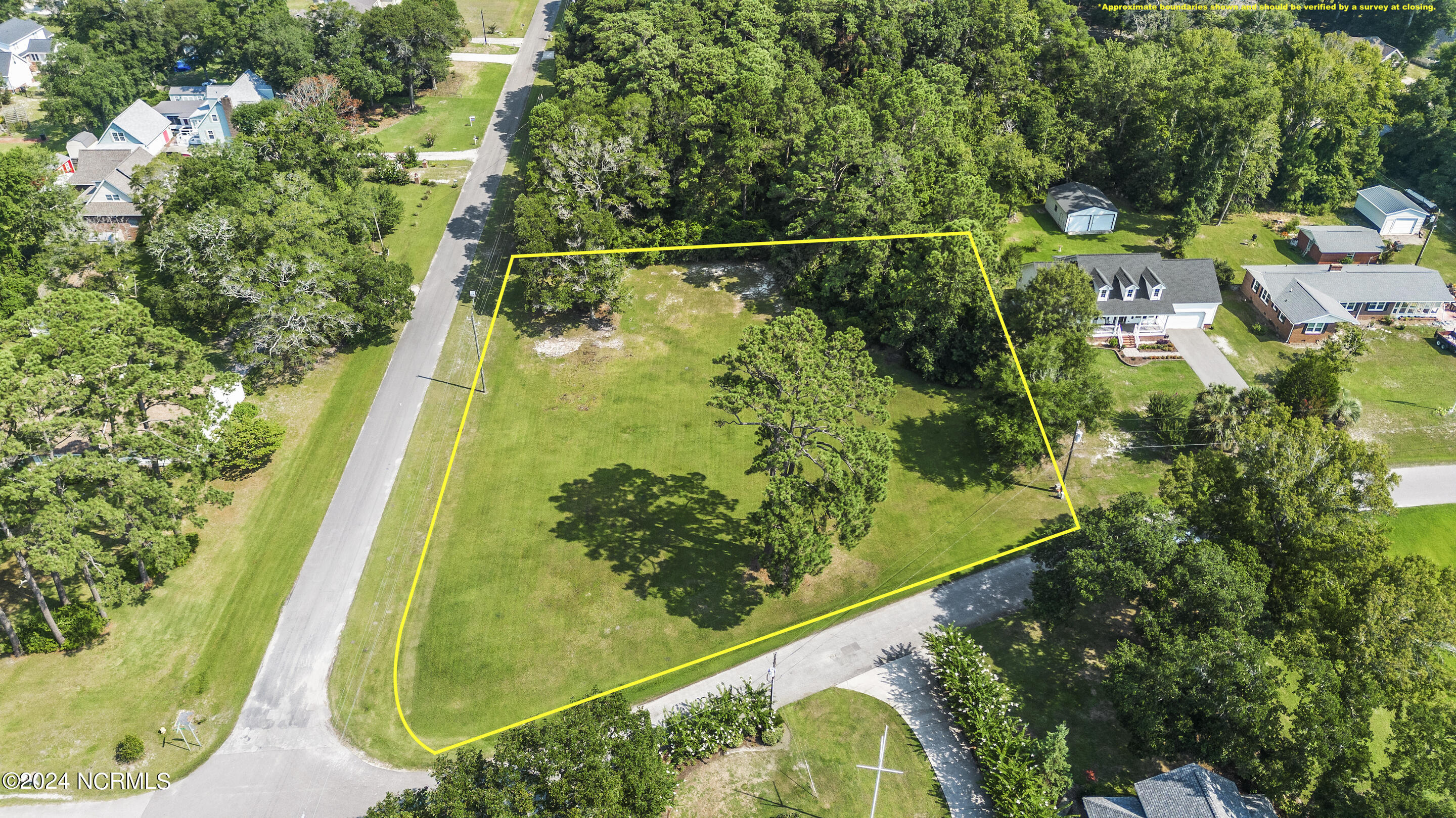 28 - .5 30 28,29,1/2 of 30 Roberta Road SW
