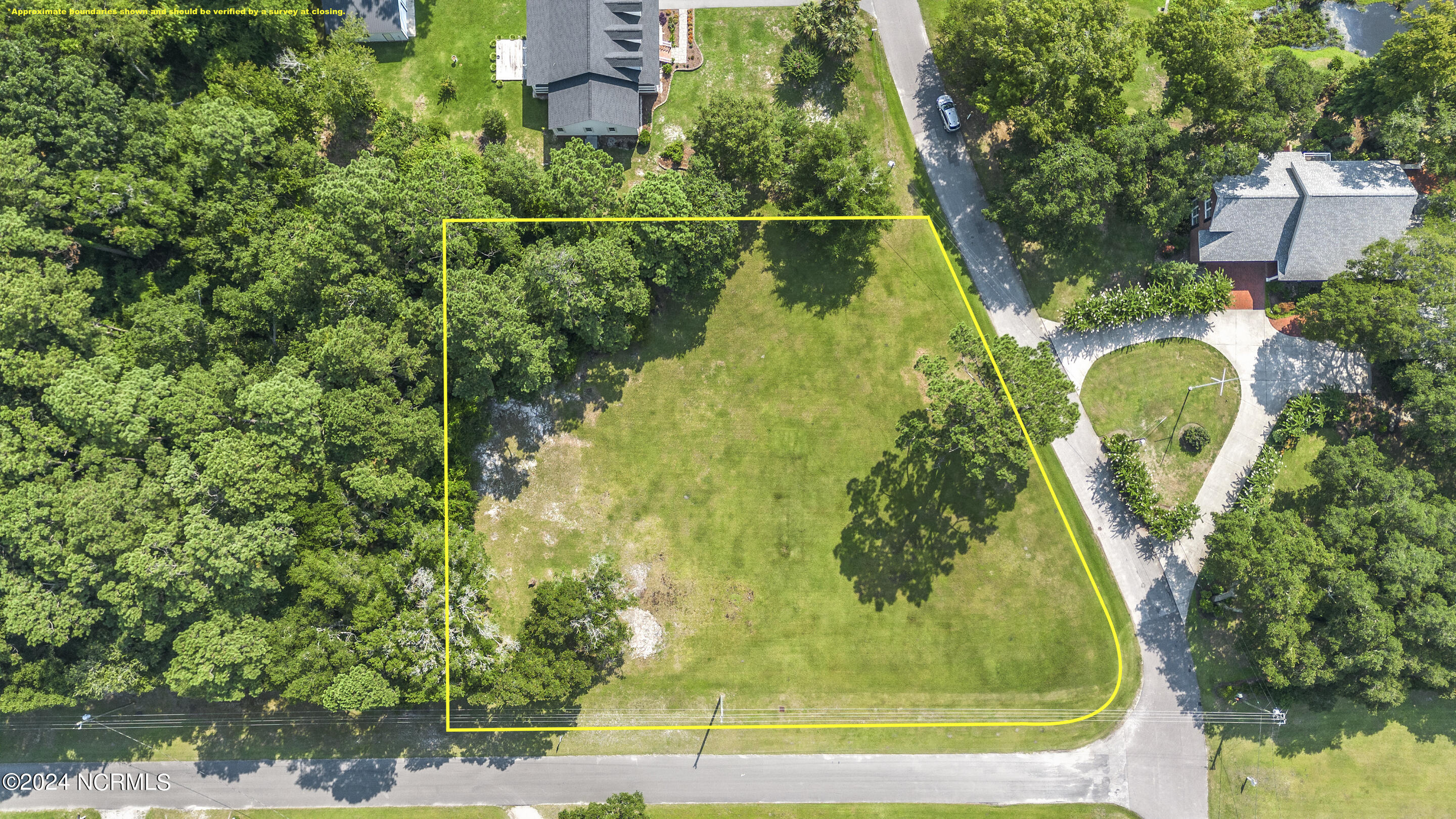 28 - .5 30 28,29,1/2 of 30 Roberta Road SW