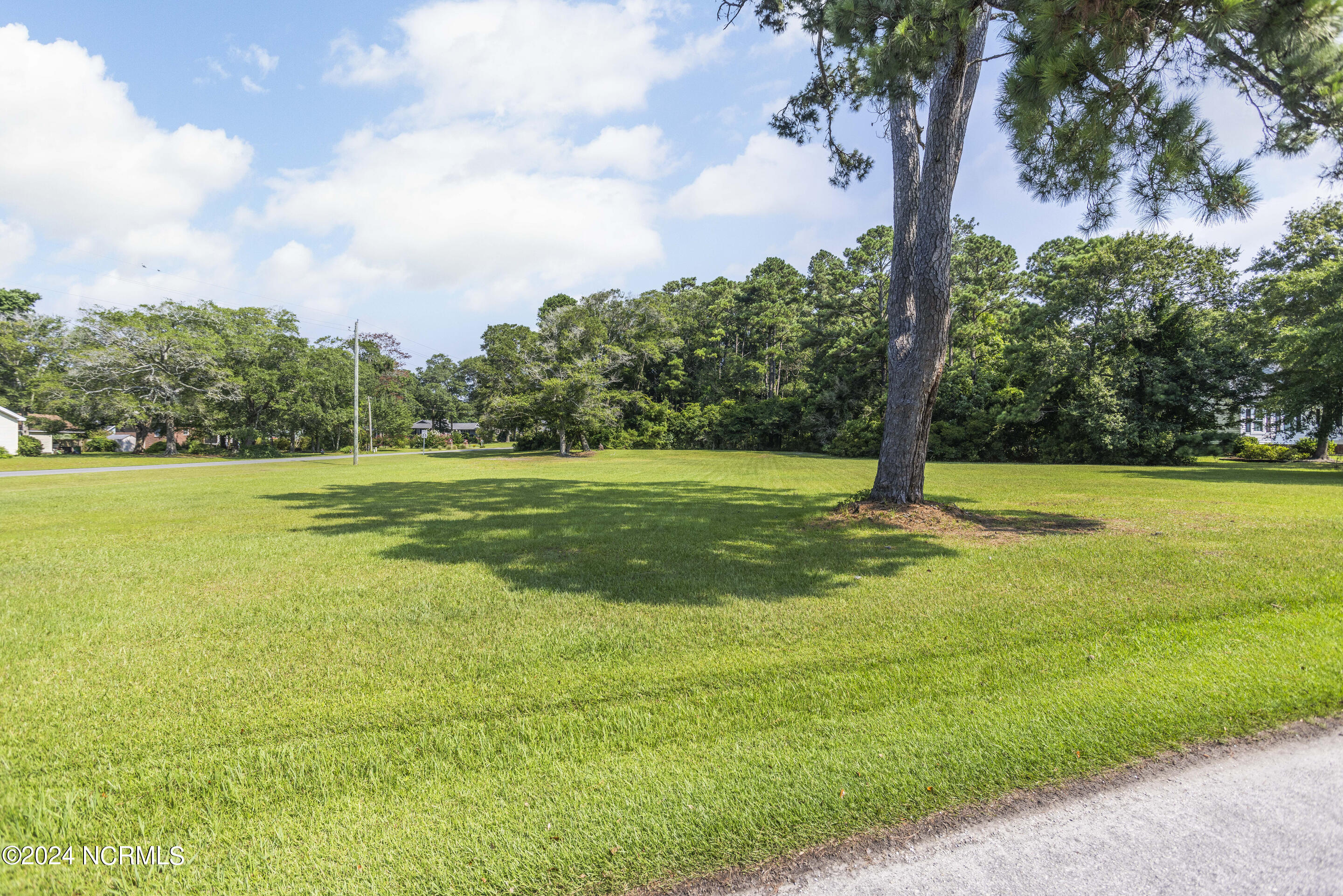 28 - .5 30 28,29,1/2 of 30 Roberta Road SW
