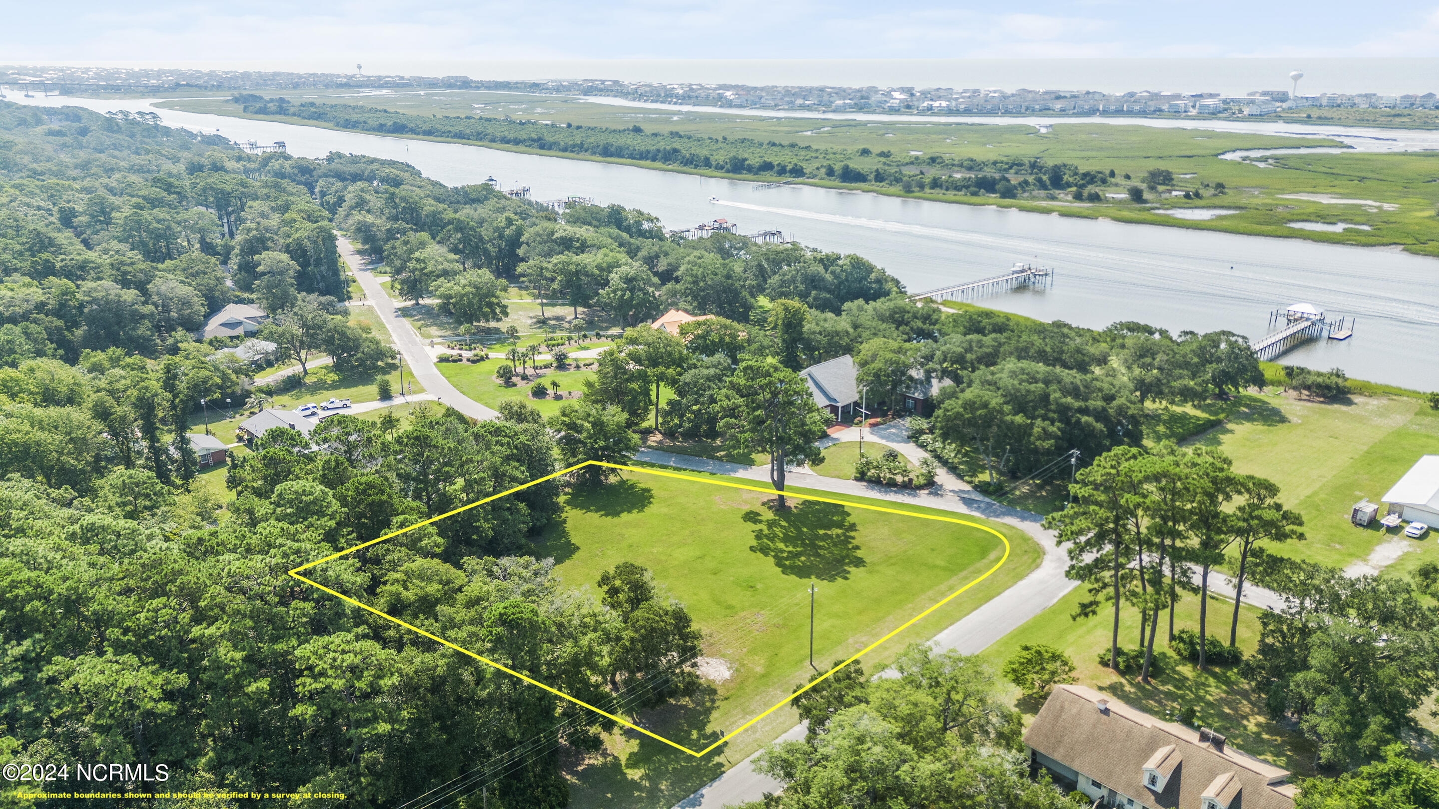 28 - .5 30 28,29,1/2 of 30 Roberta Road SW