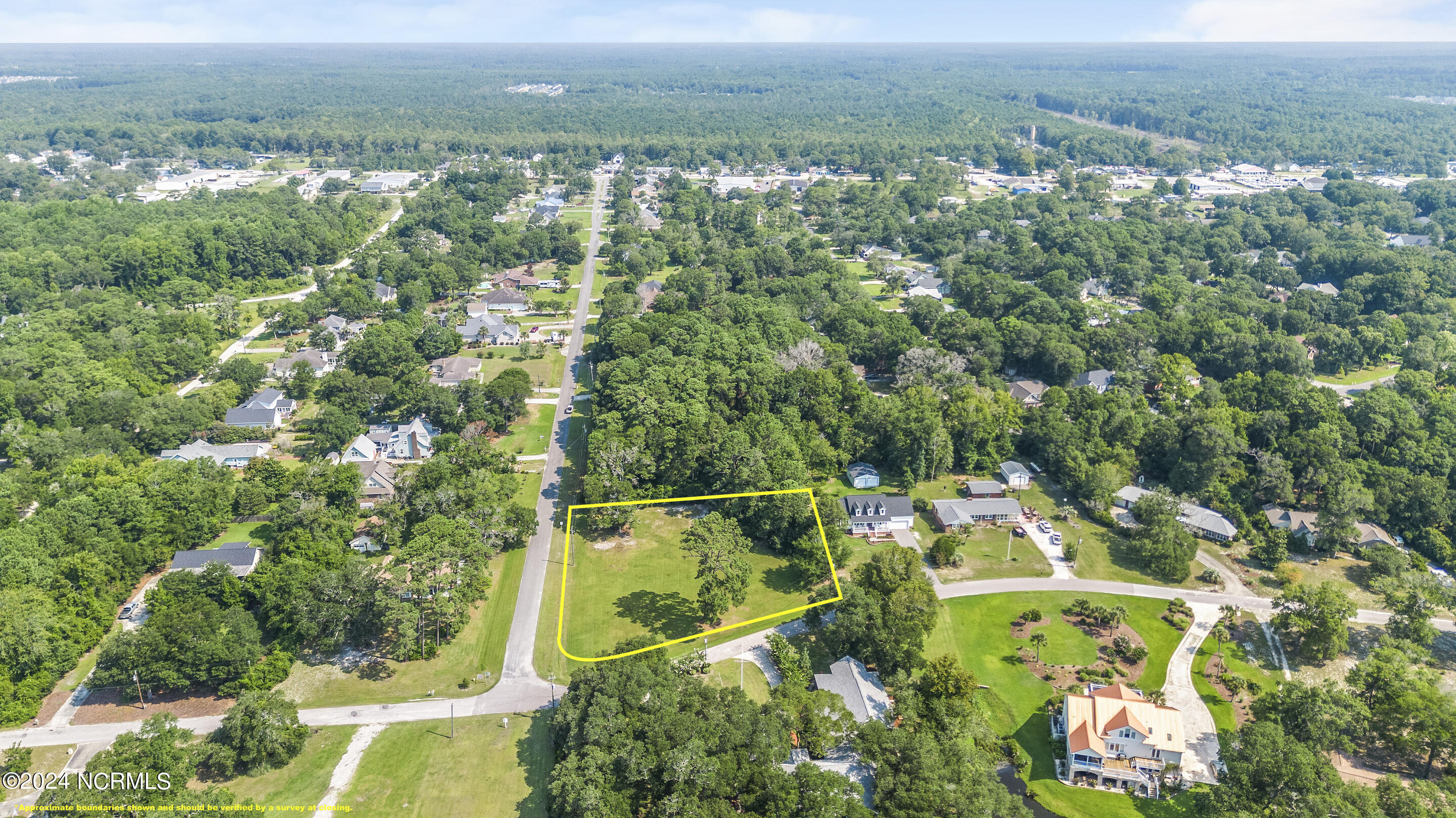 28 - .5 30 28,29,1/2 of 30 Roberta Road SW