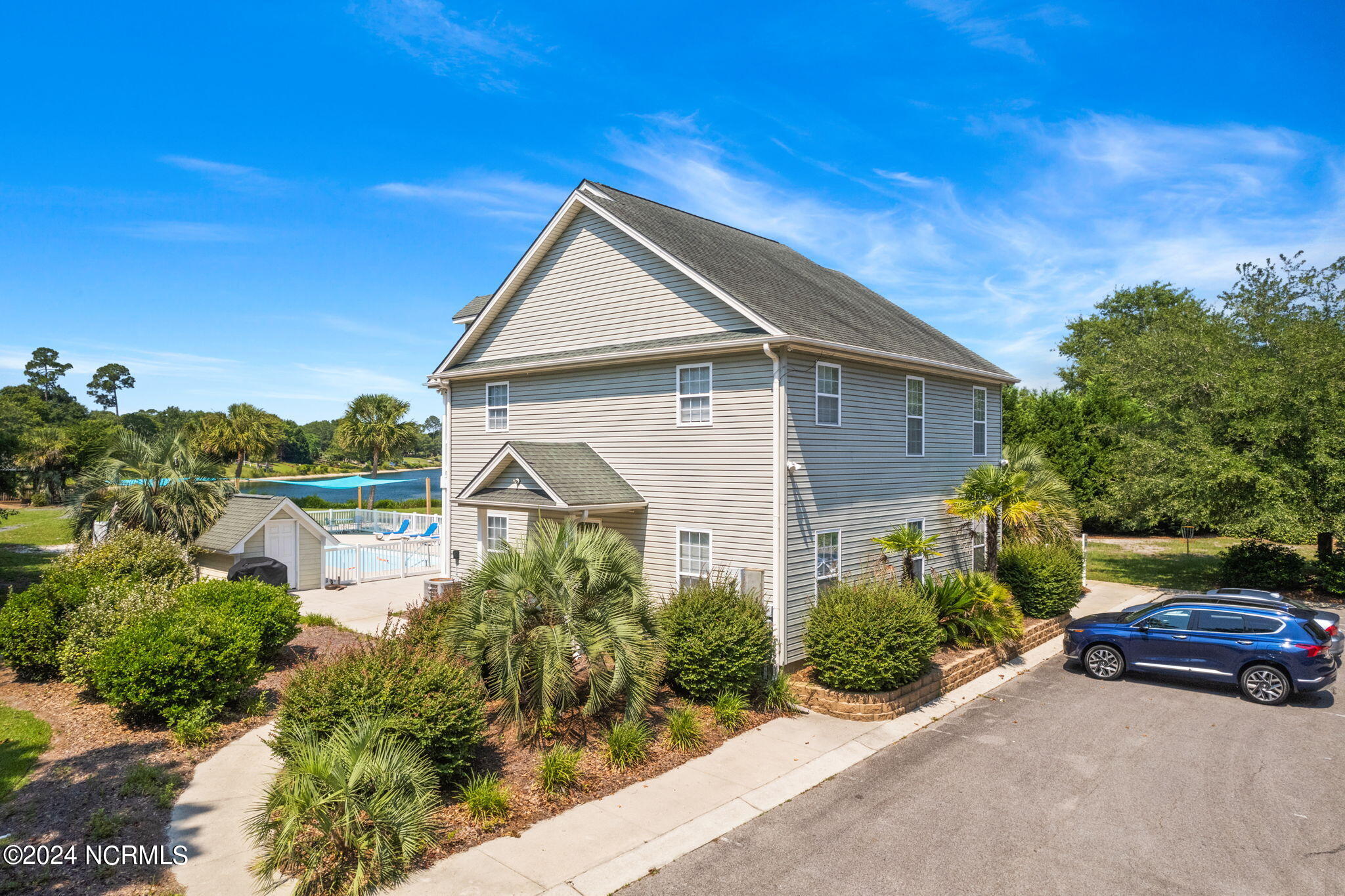 484 Kristen Lane SW