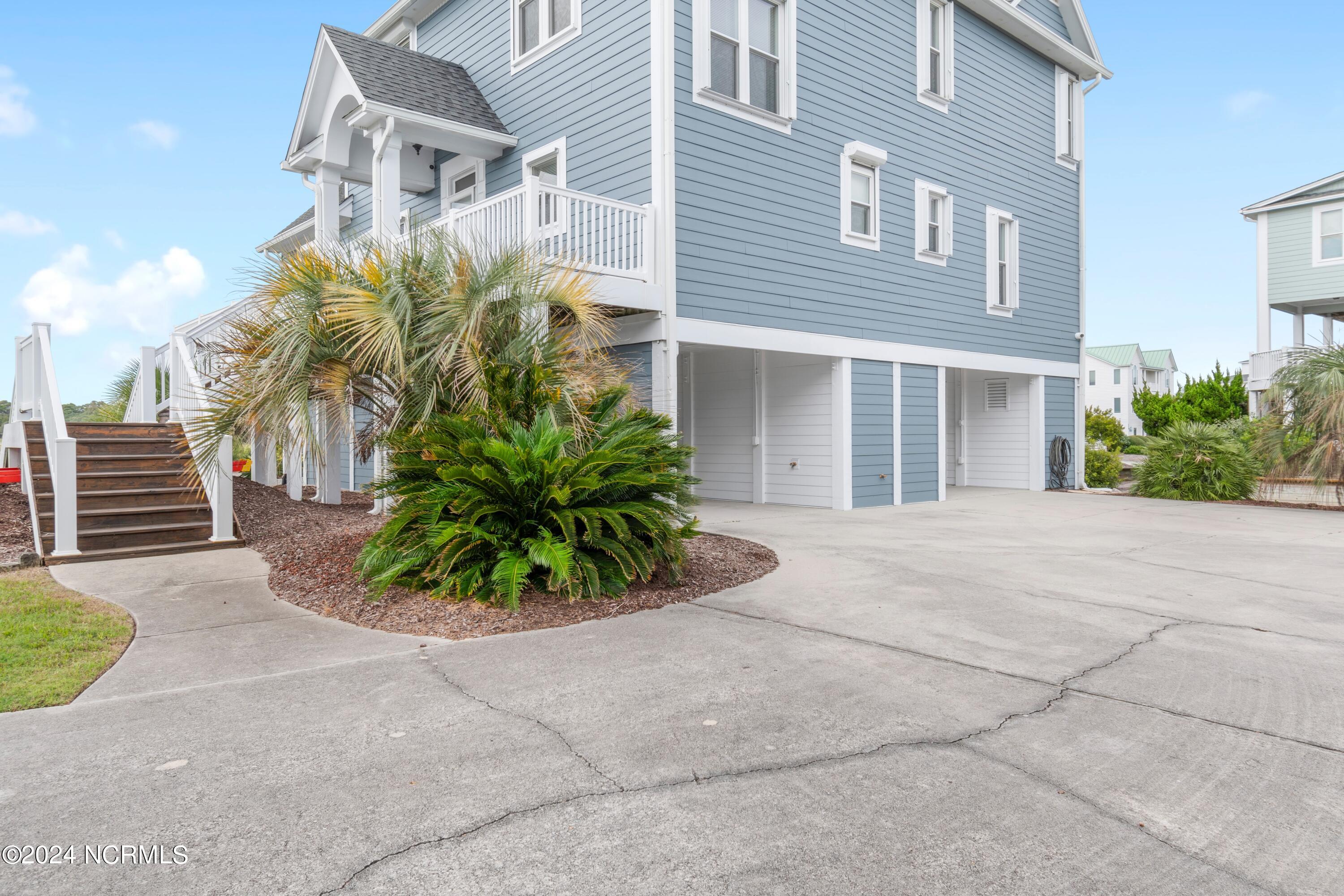 110 Skimmer Court