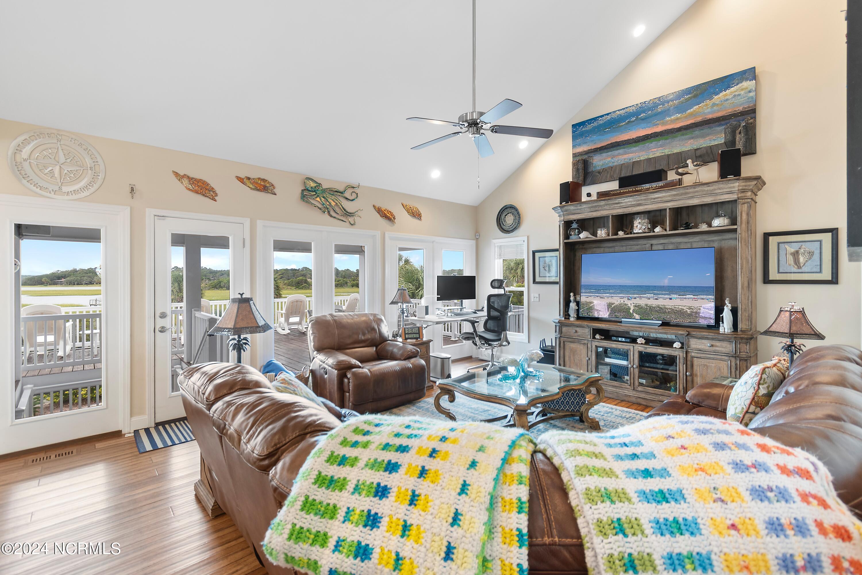 110 Skimmer Court