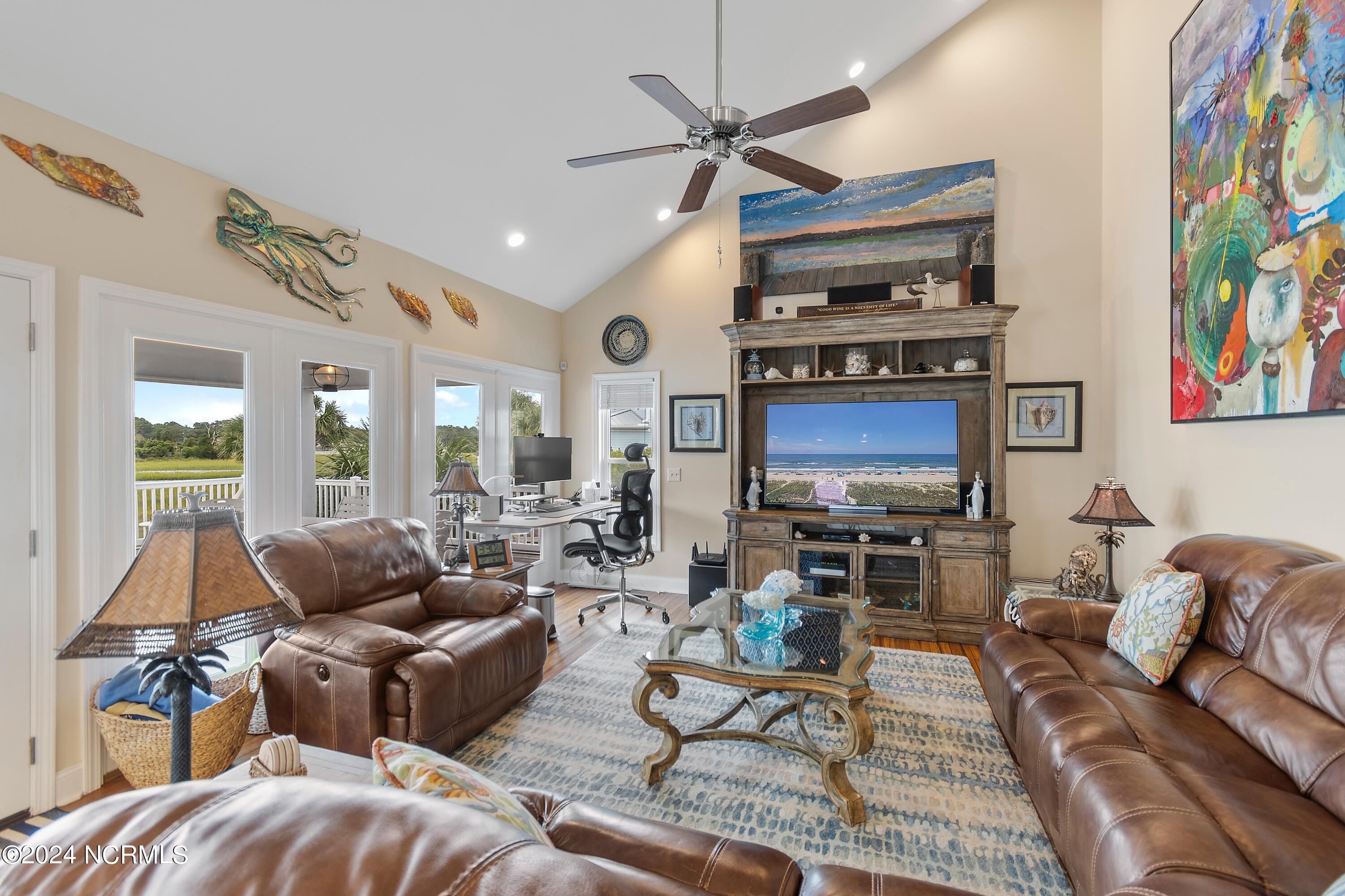110 Skimmer Court