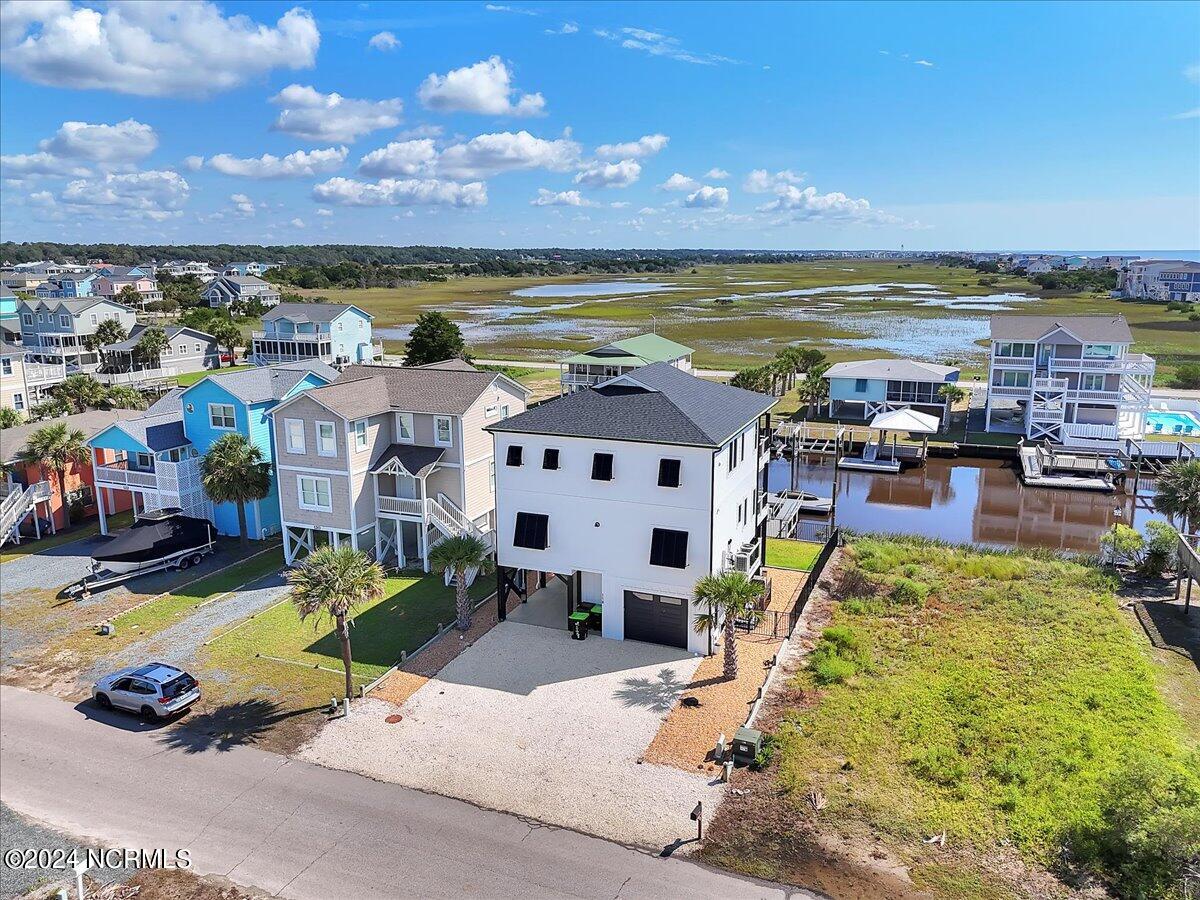 118 Dolphin Drive