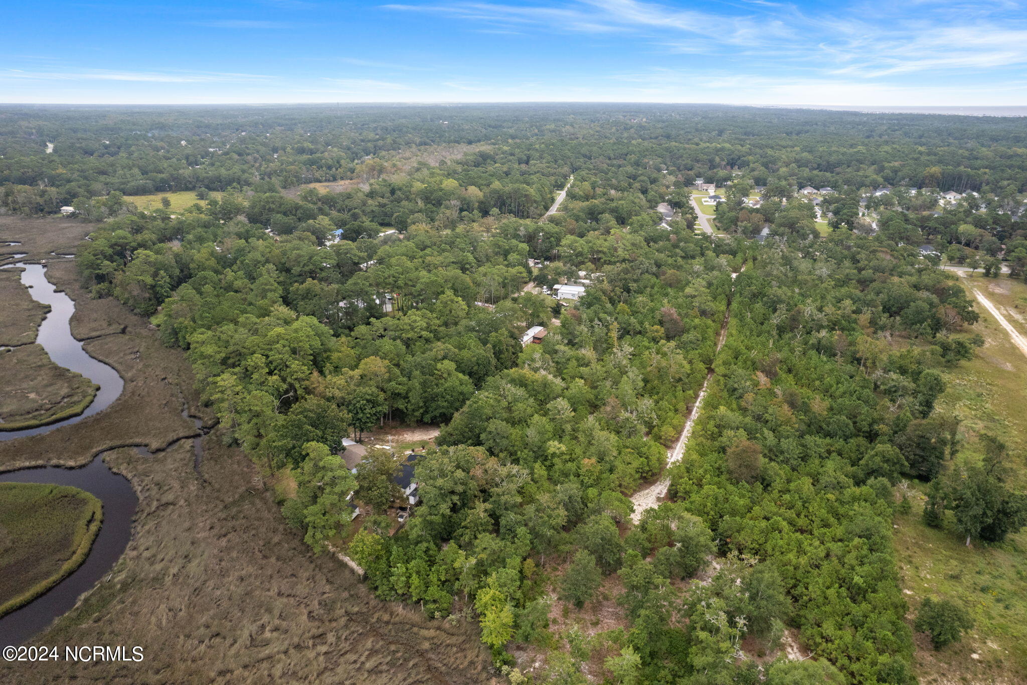 2490-2500 41, 42, 43 Corbin Lane SW