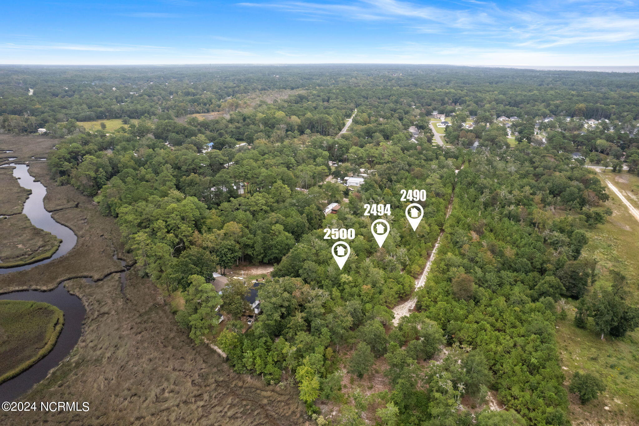 2490-2500 41, 42, 43 Corbin Lane SW