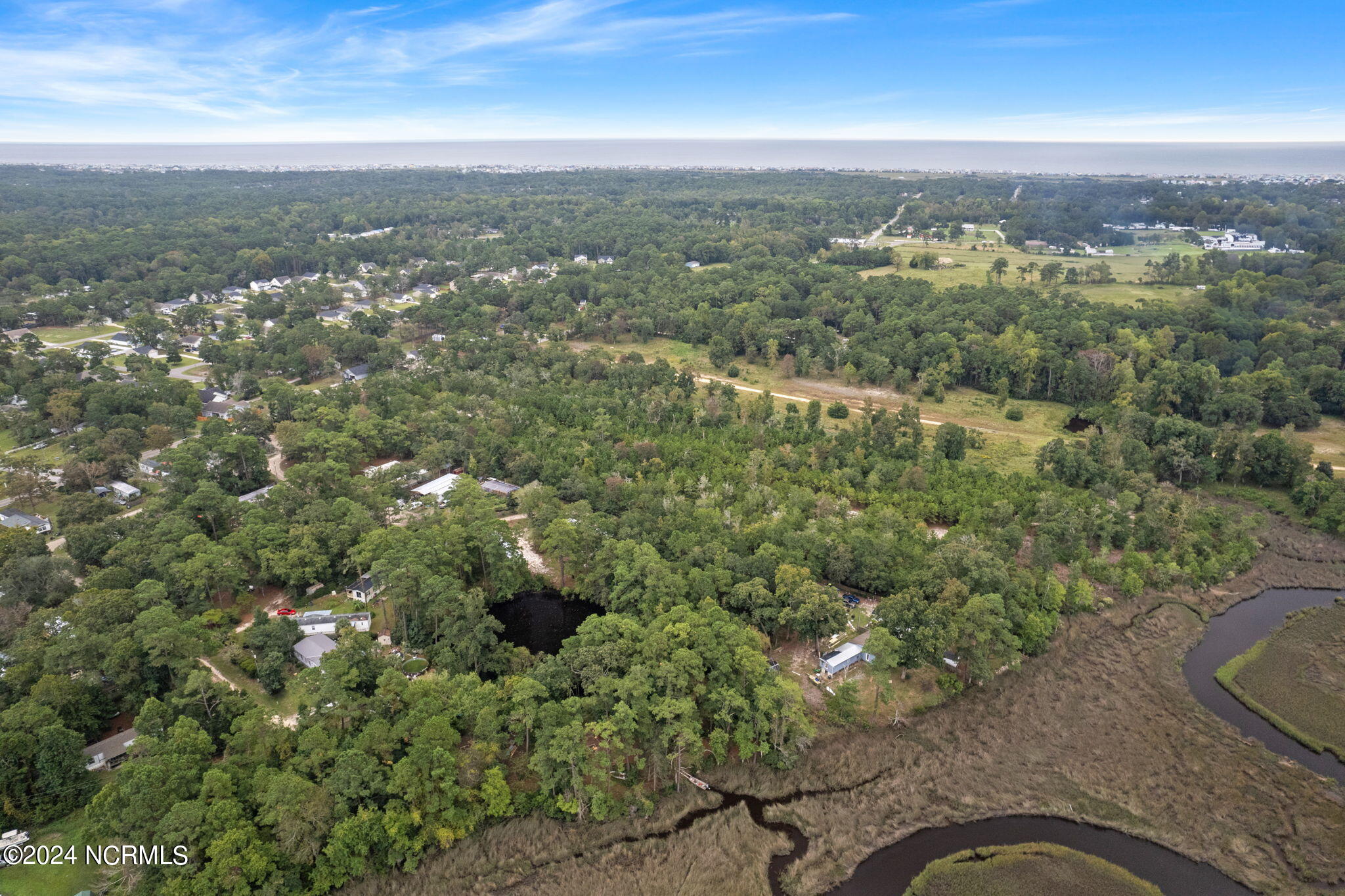 2490-2500 41, 42, 43 Corbin Lane SW