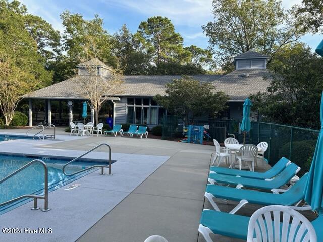 3032 Island Drive SE