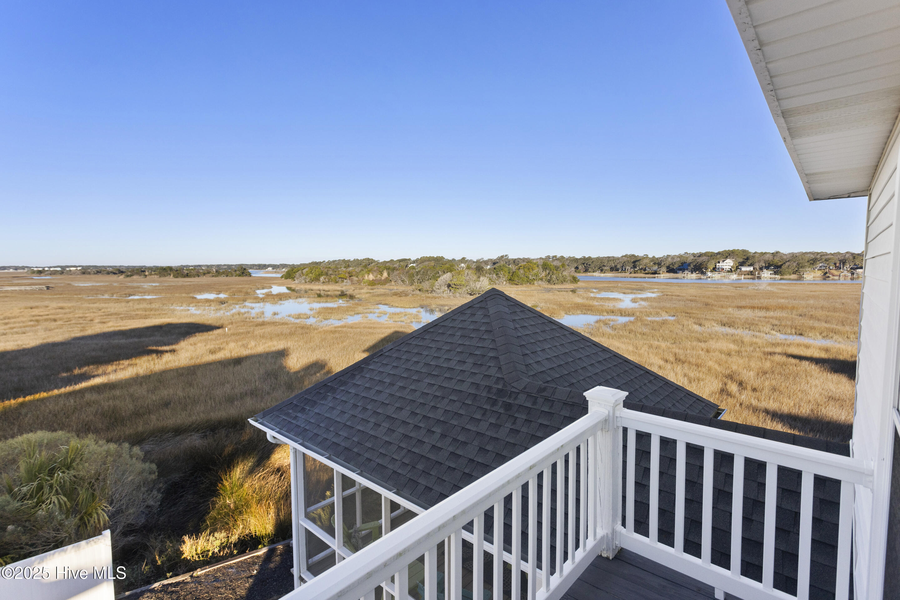 121 Sunshine Lane