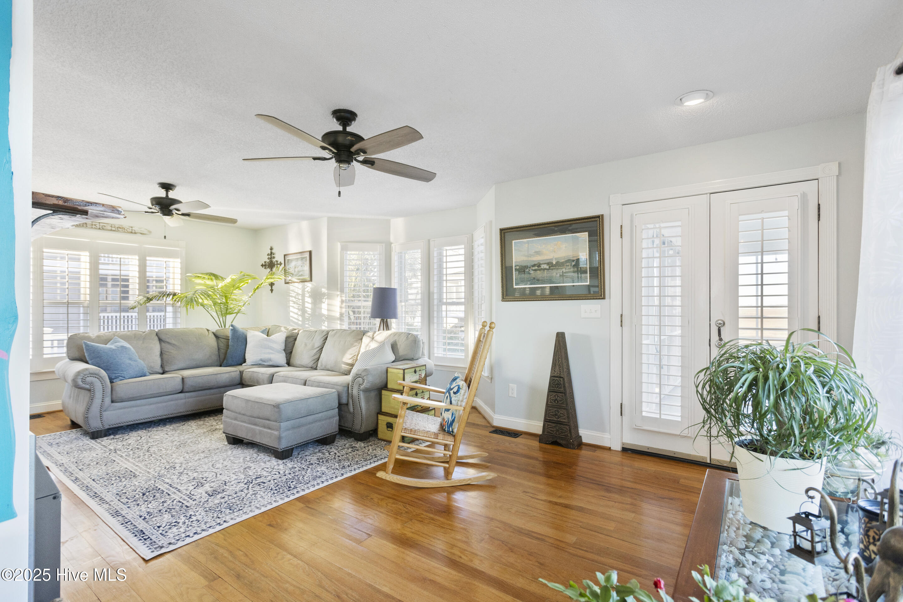 121 Sunshine Lane