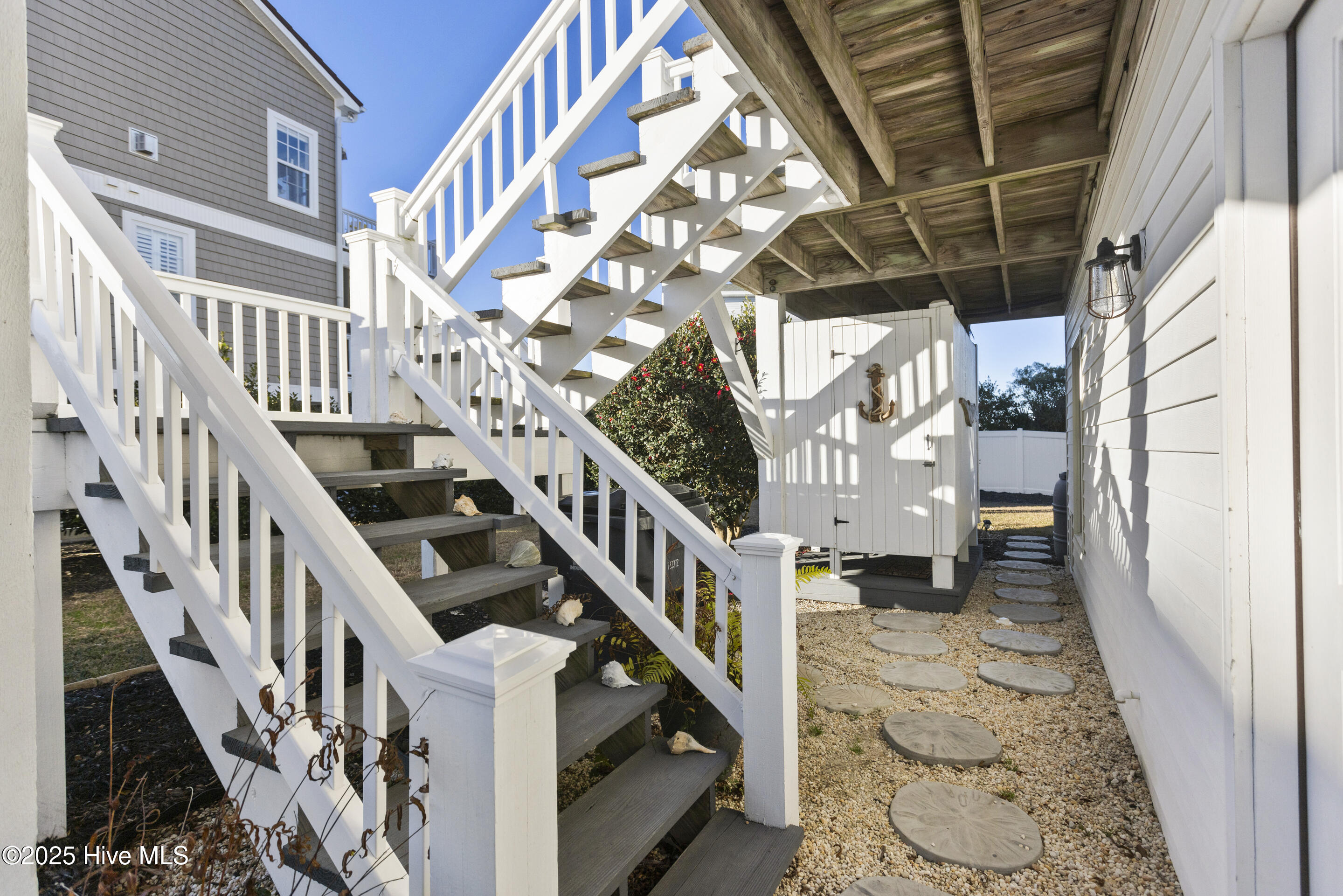 121 Sunshine Lane