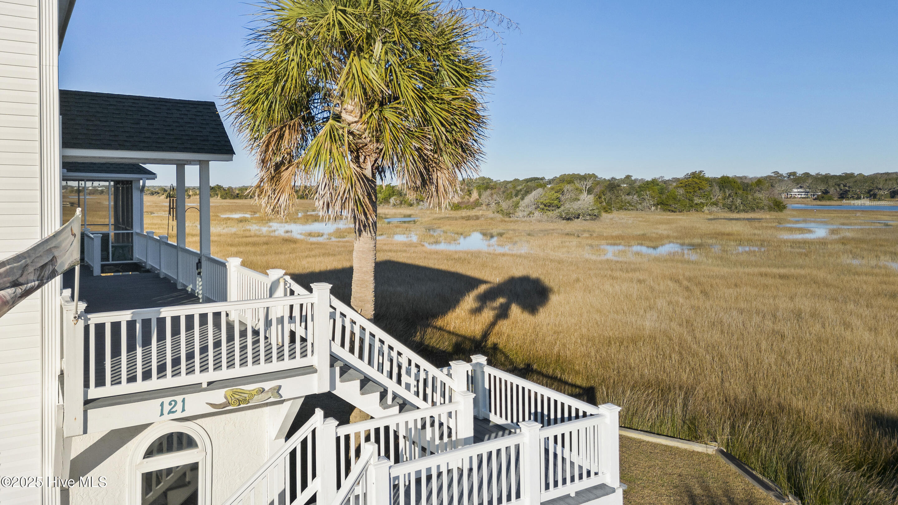 121 Sunshine Lane