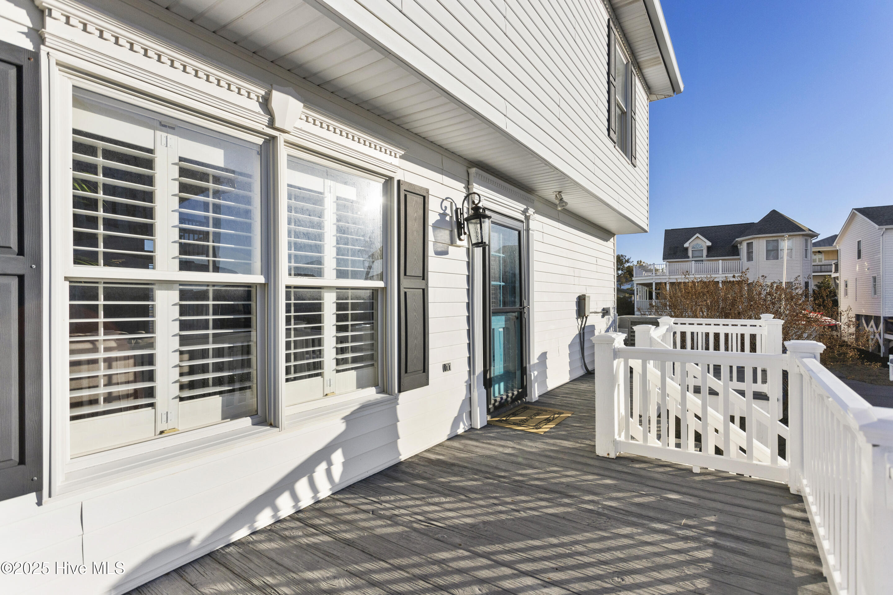 121 Sunshine Lane