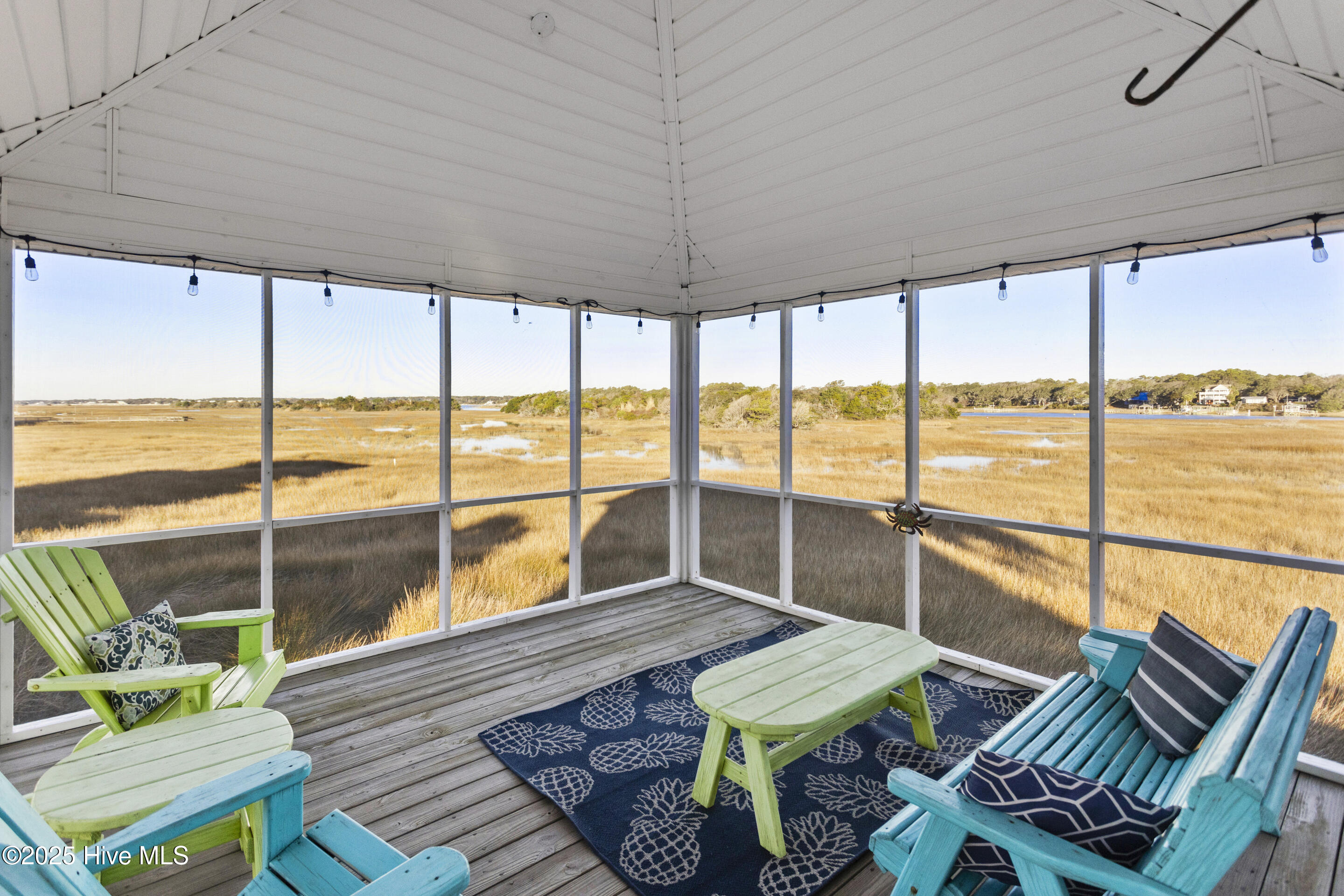 121 Sunshine Lane