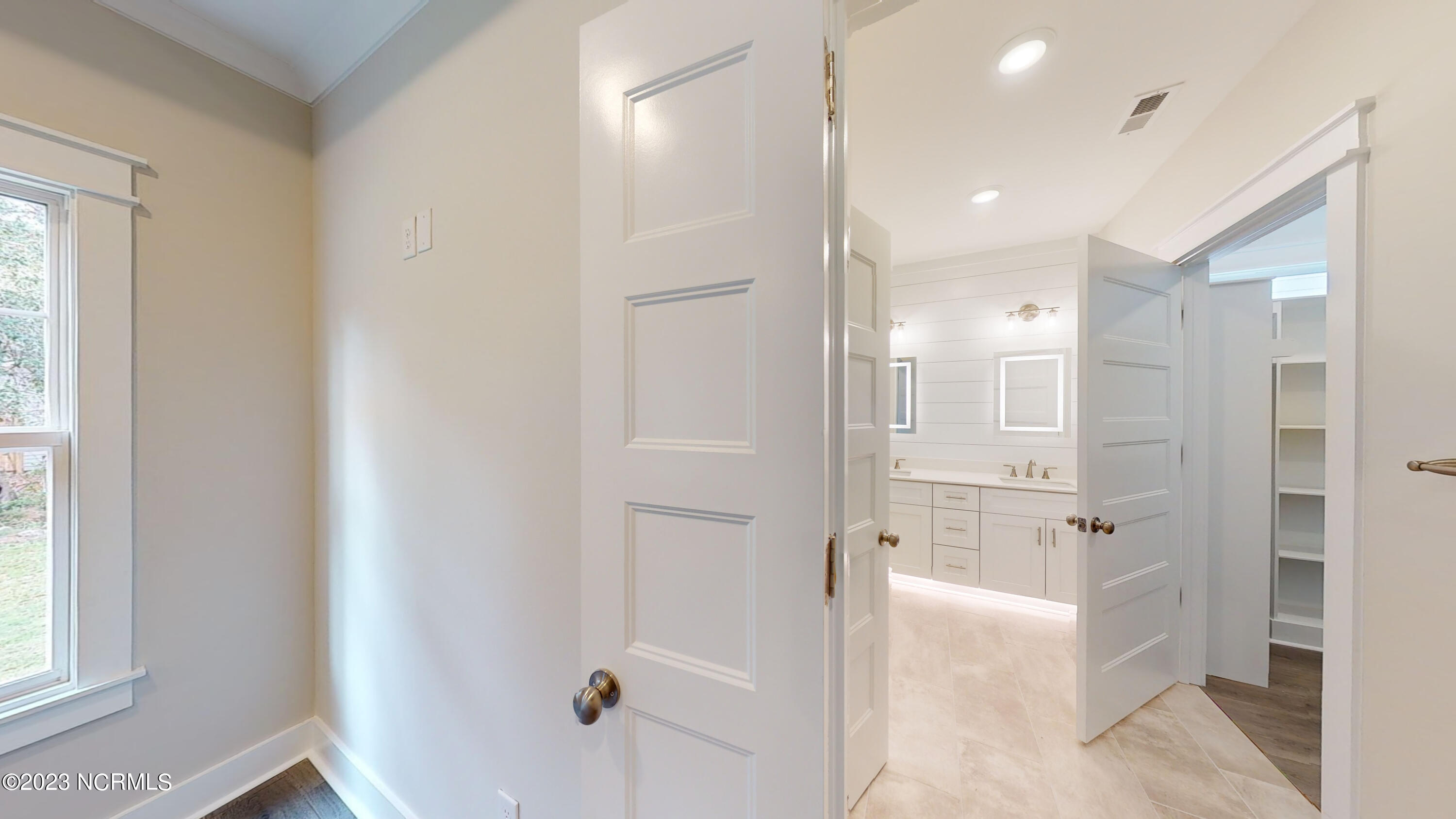 2046 Greenside Manor Drive SW, L-28