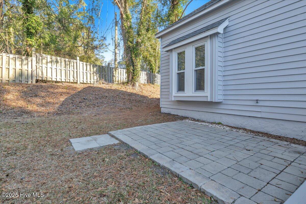 1044 Valley Drive
