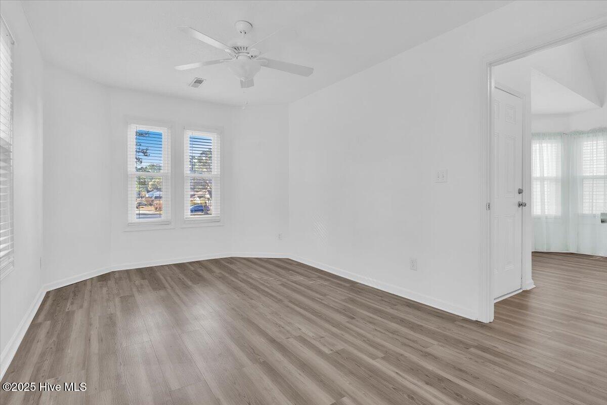 1044 Valley Drive