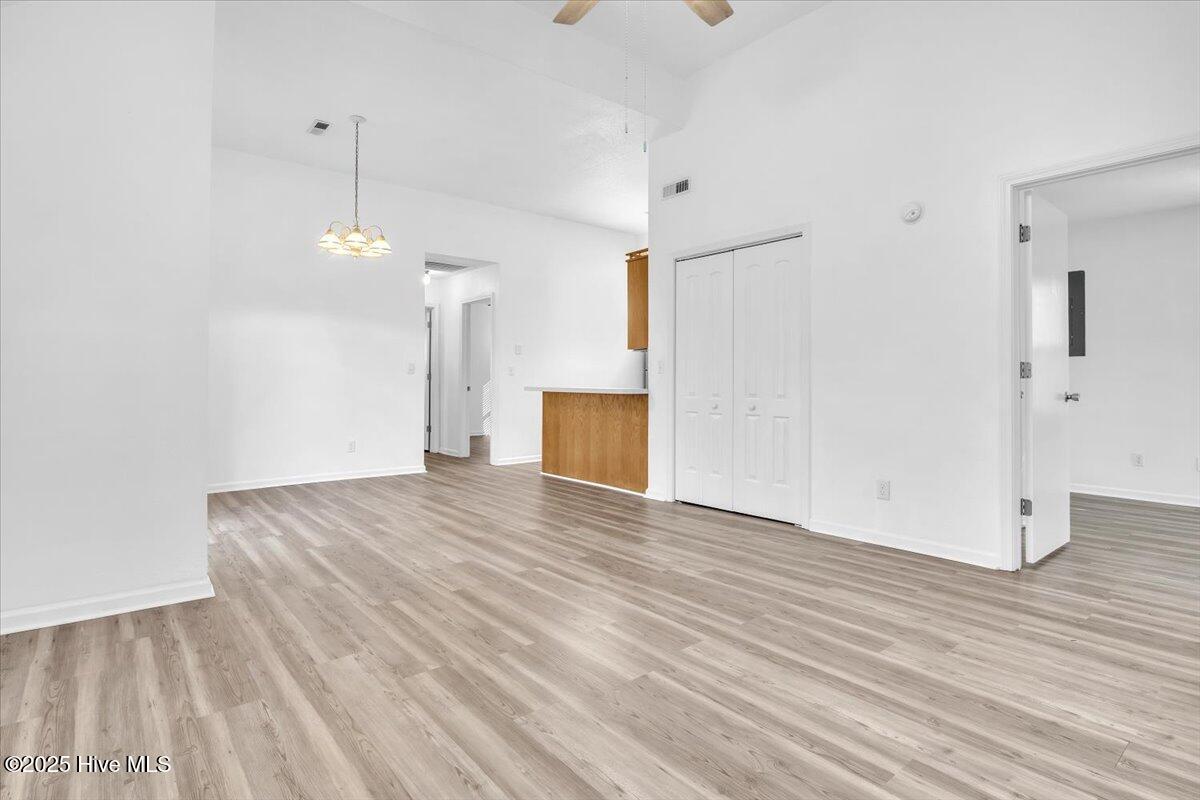1044 Valley Drive