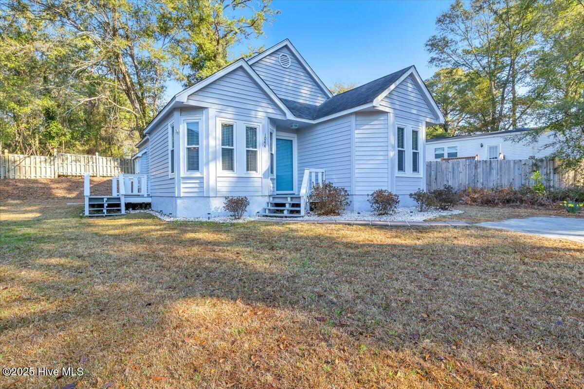 1044 Valley Drive