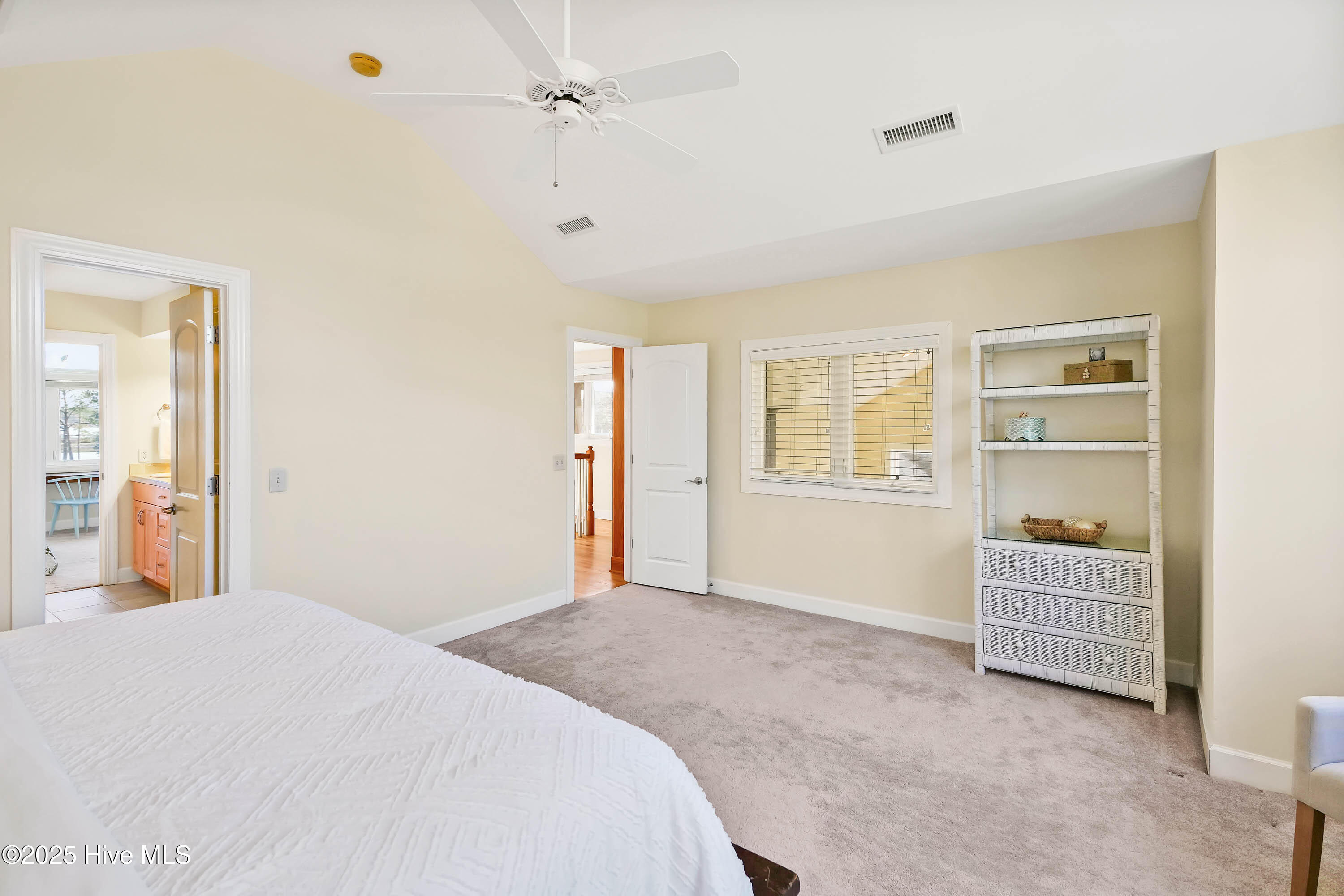 103 Genoes Point Road SW # 1