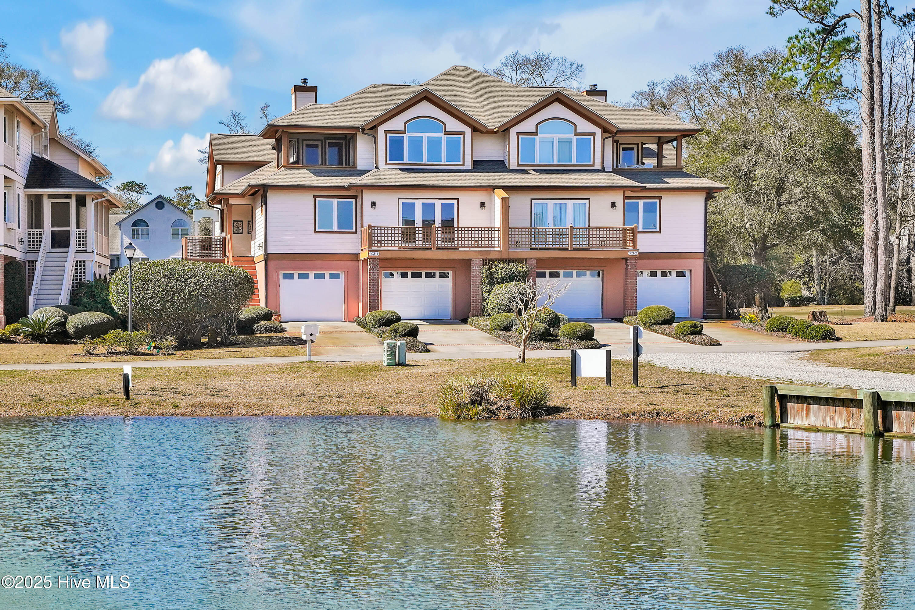 103 Genoes Point Road SW # 1