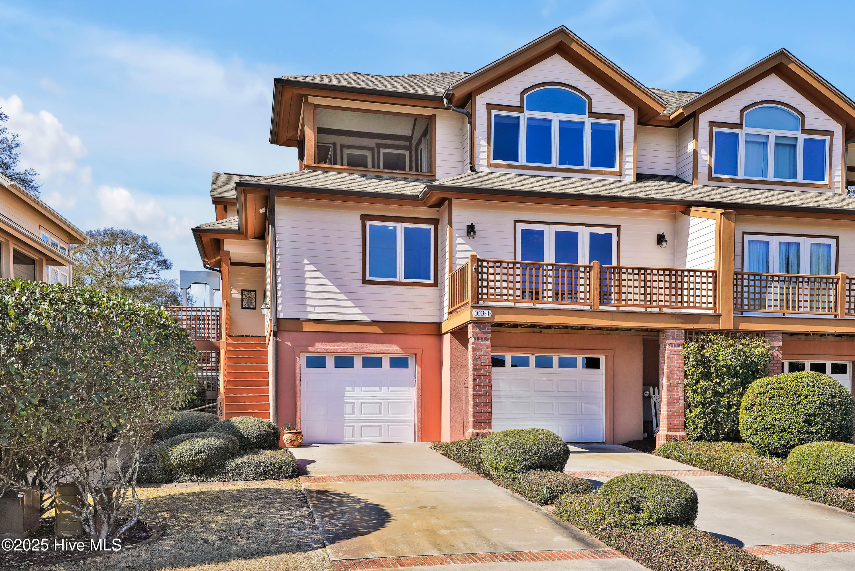 103 Genoes Point Road SW # 1