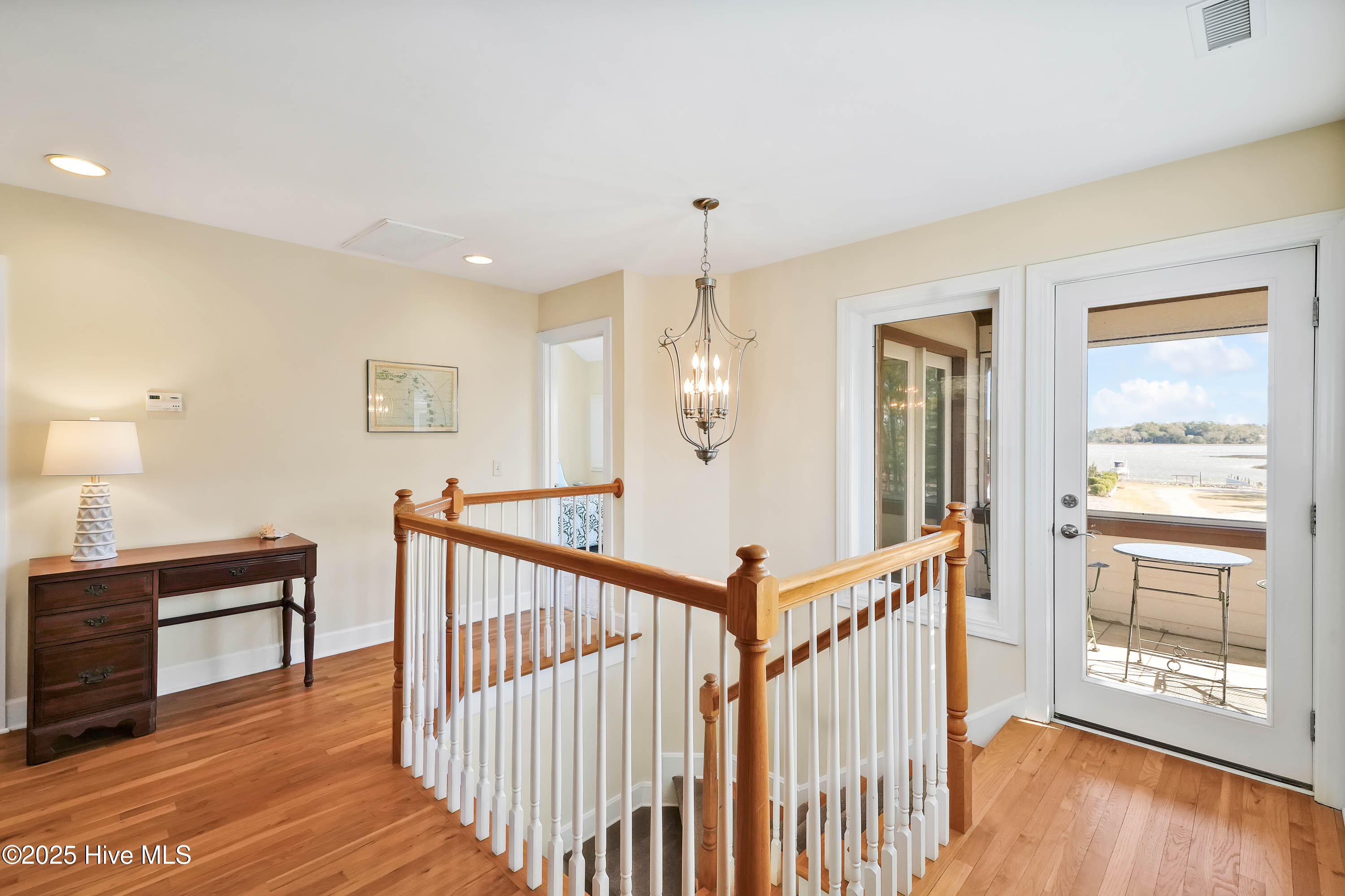 103 Genoes Point Road SW # 1