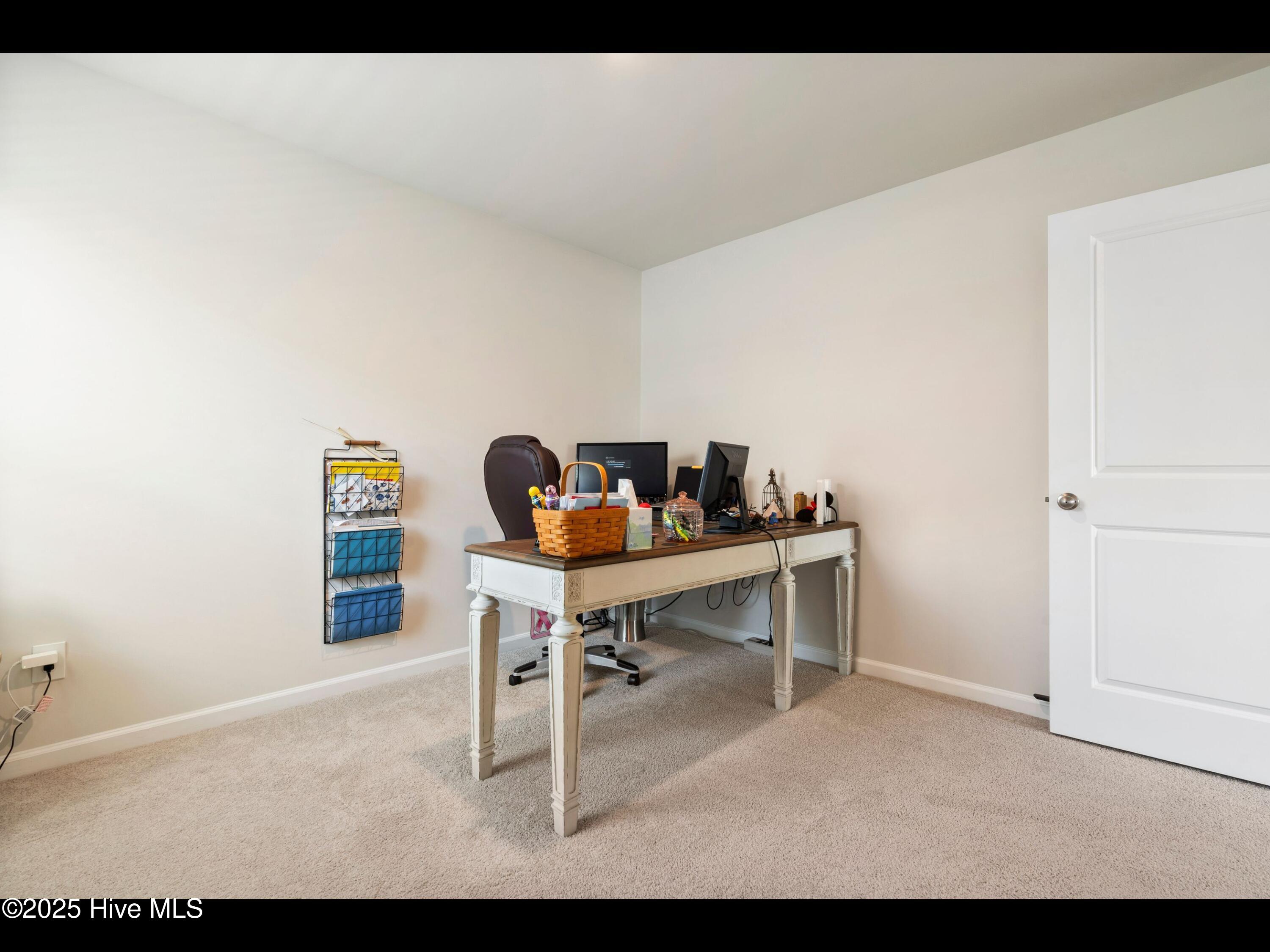 4271 Milkweed Road