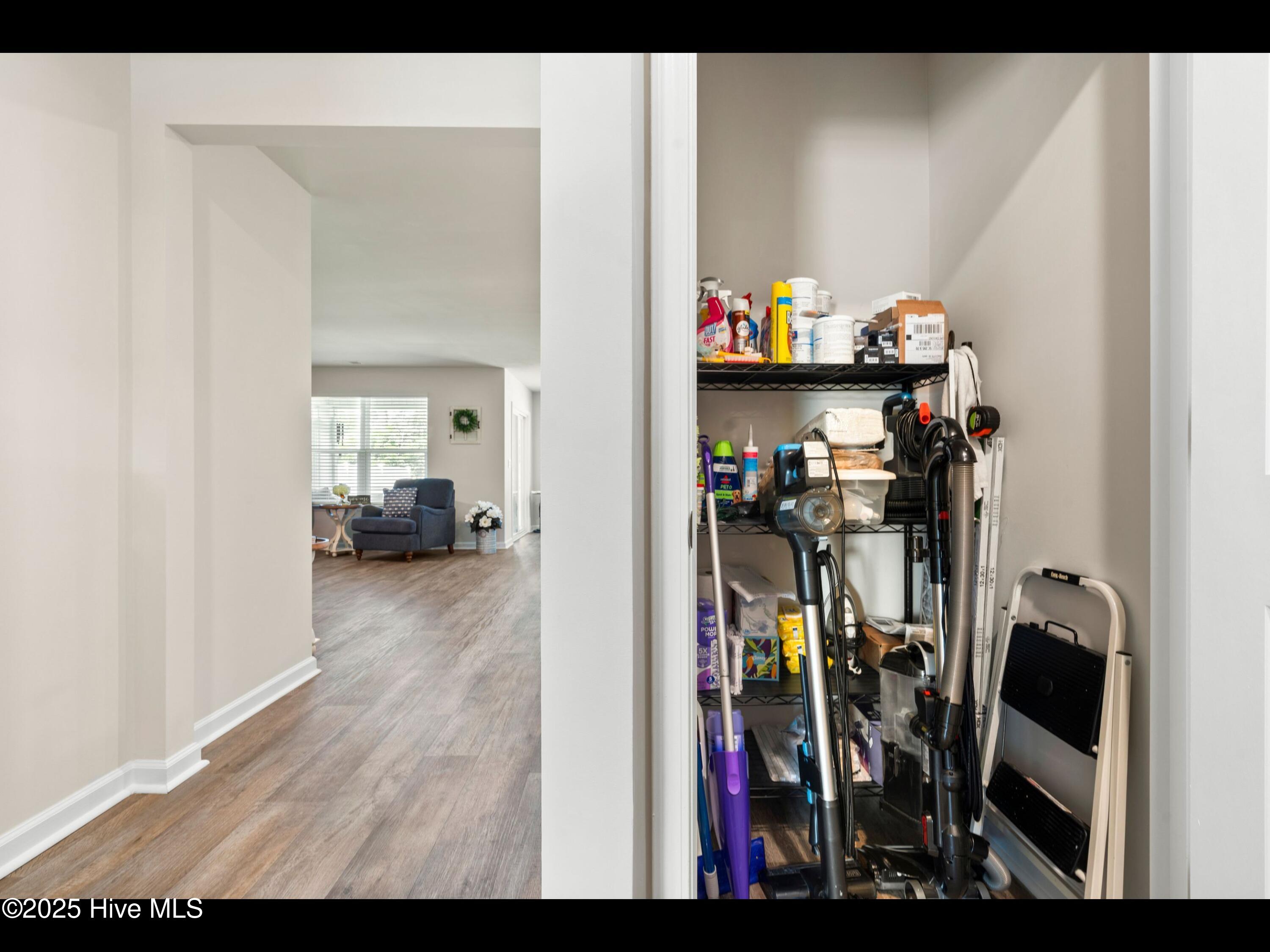 4271 Milkweed Road