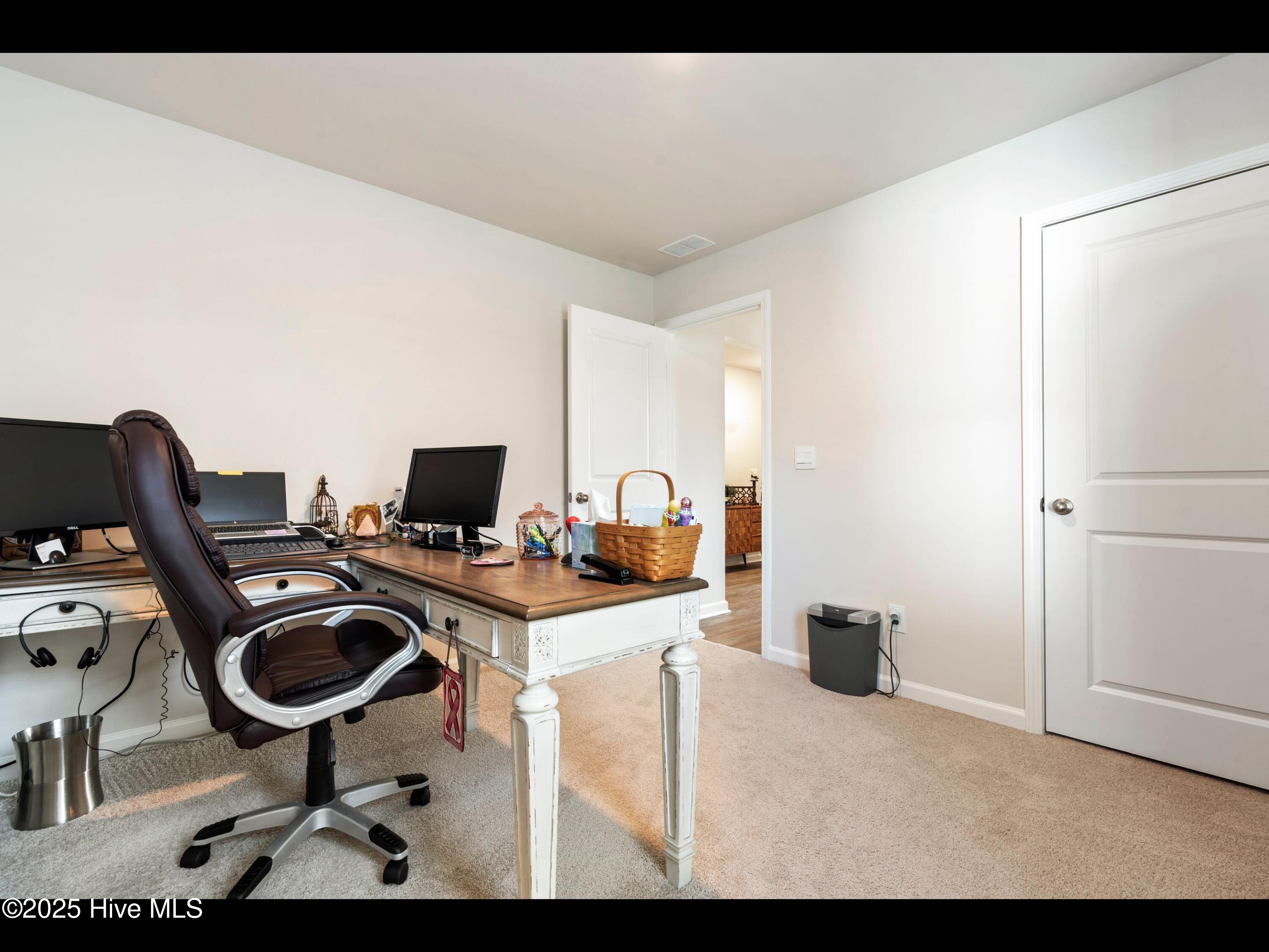 4271 Milkweed Road