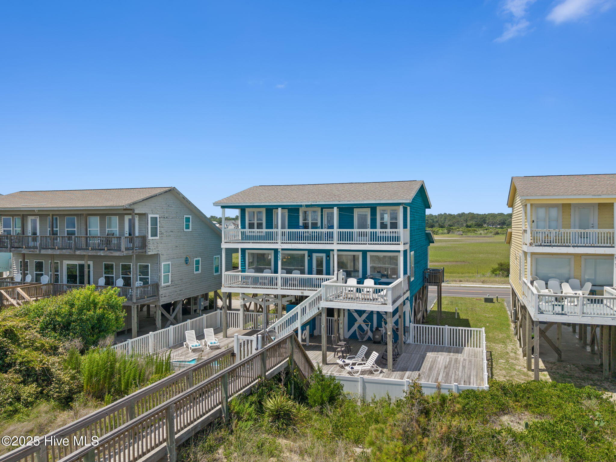 533 Ocean Boulevard W