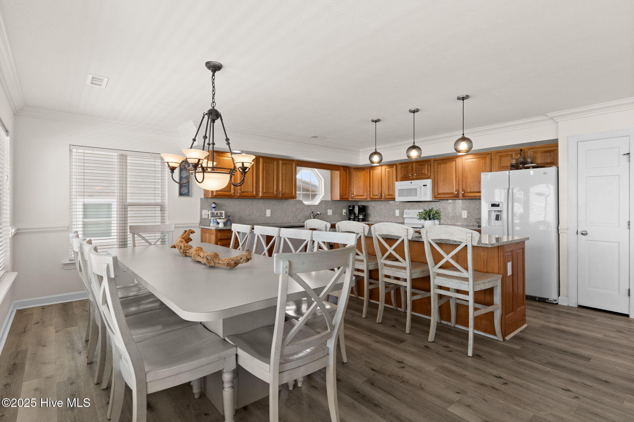 533 Ocean Boulevard W