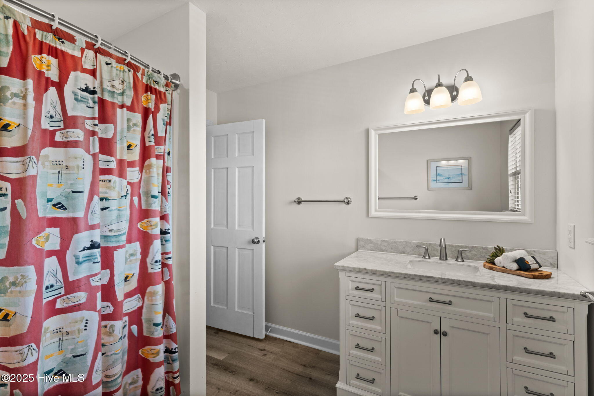 533 Ocean Boulevard W