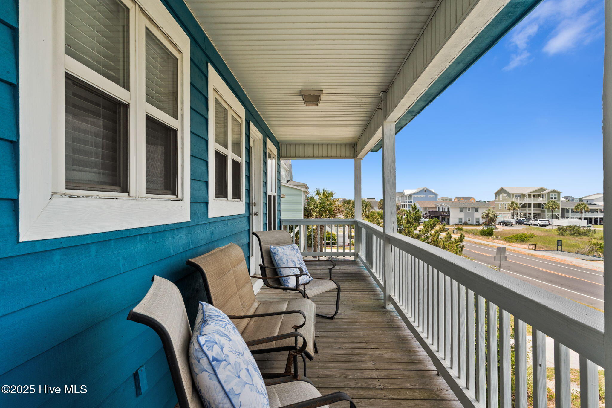 533 Ocean Boulevard W