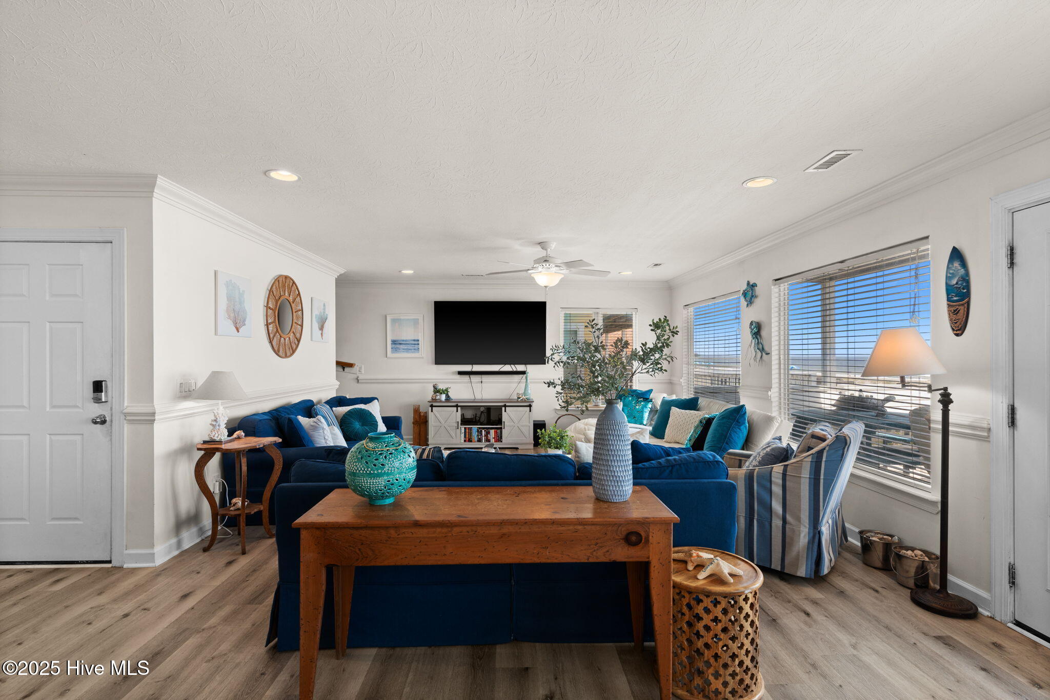 533 Ocean Boulevard W