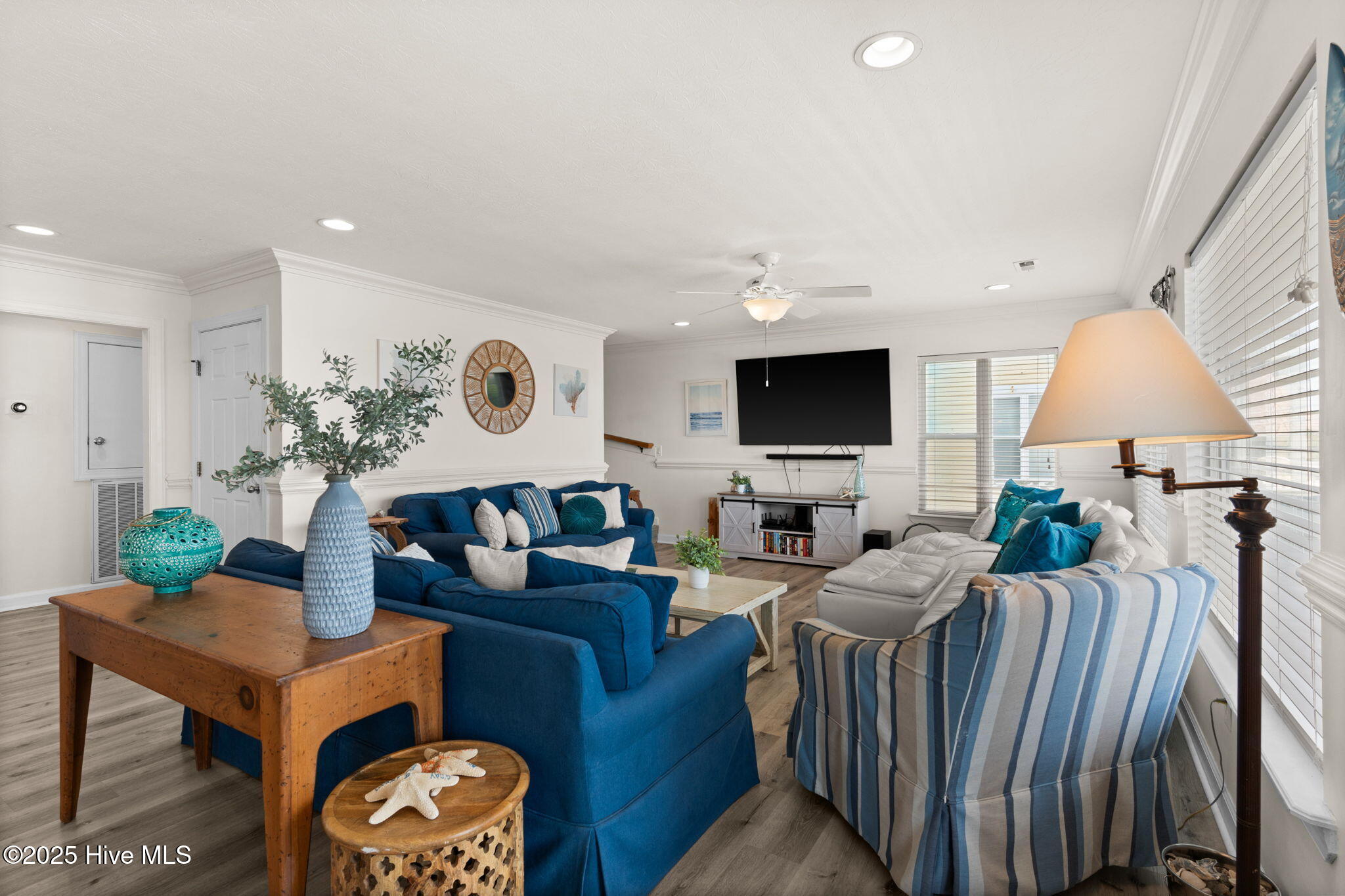 533 Ocean Boulevard W