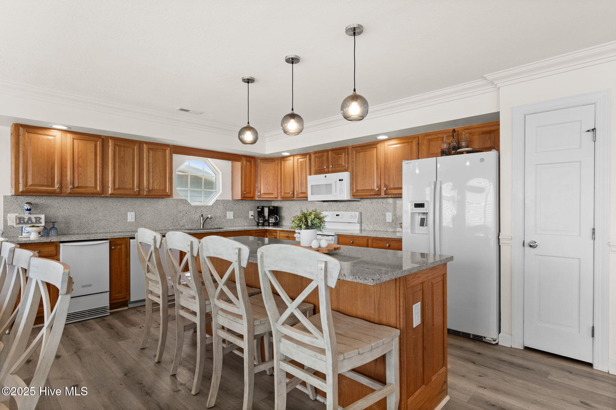 533 Ocean Boulevard W