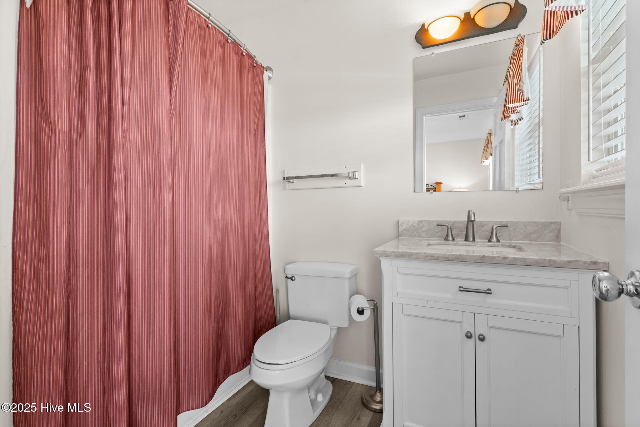 533 Ocean Boulevard W