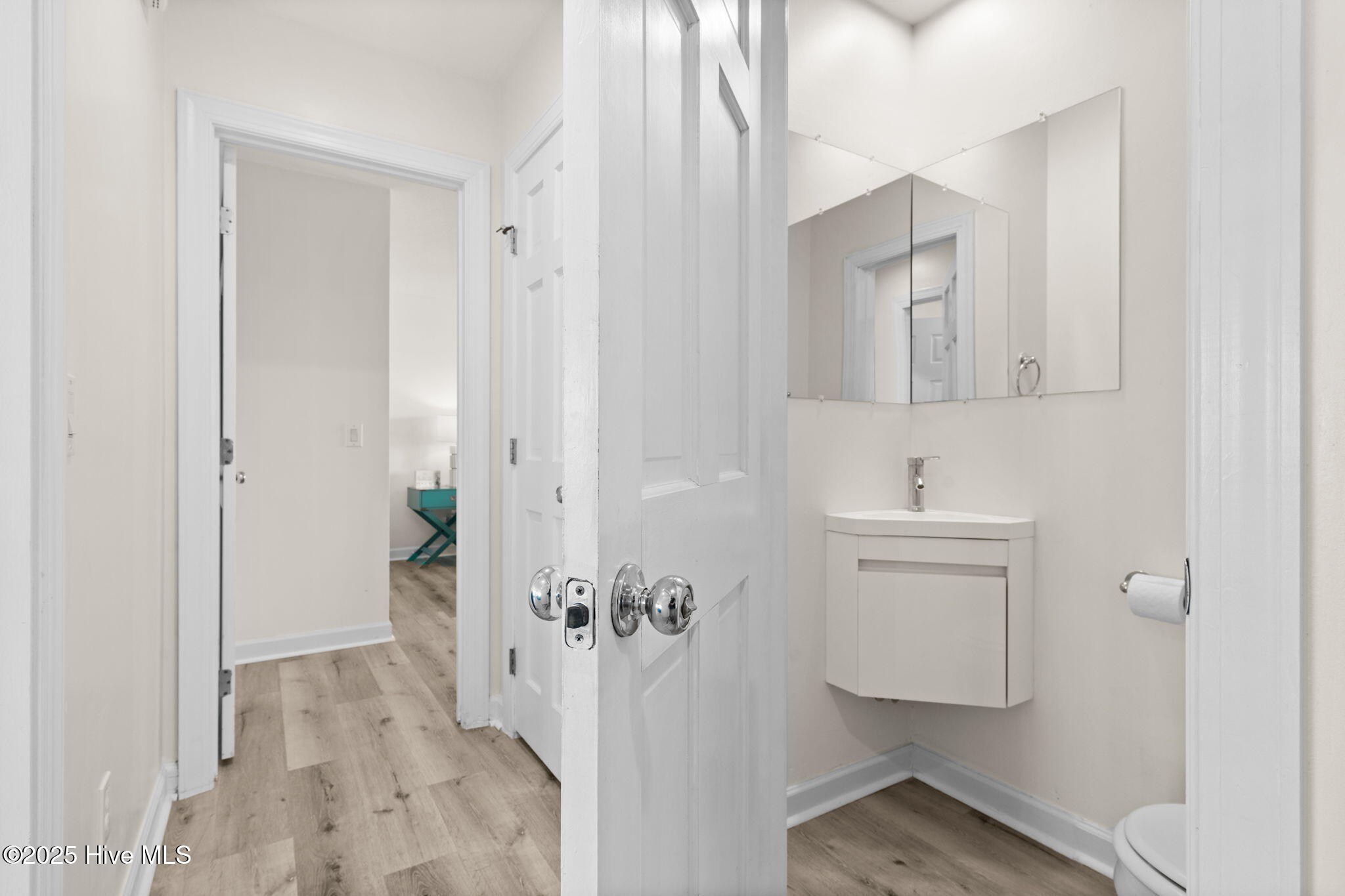 533 Ocean Boulevard W