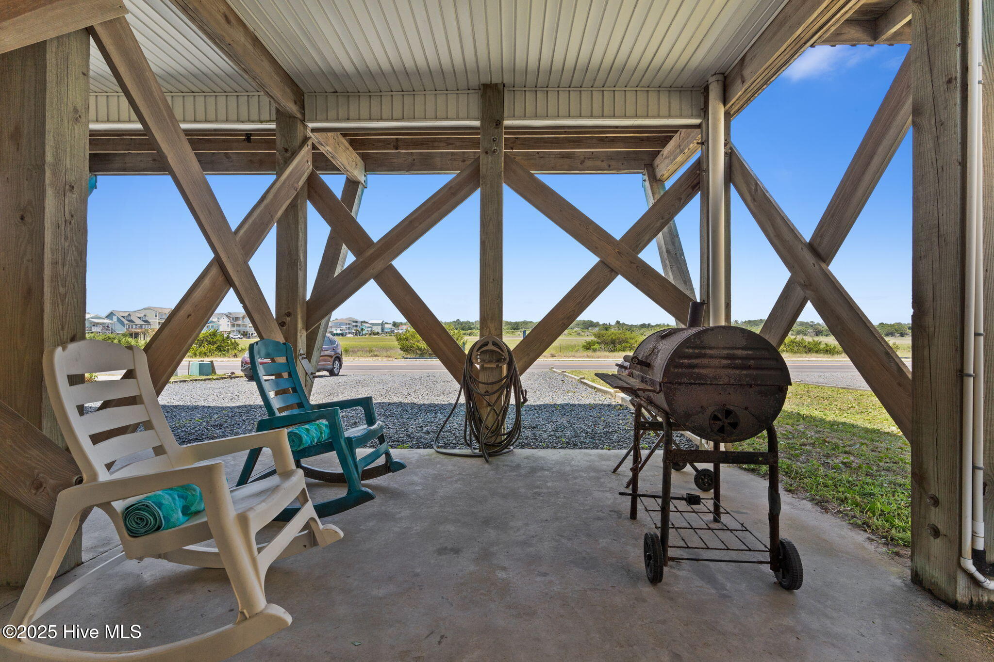 533 Ocean Boulevard W