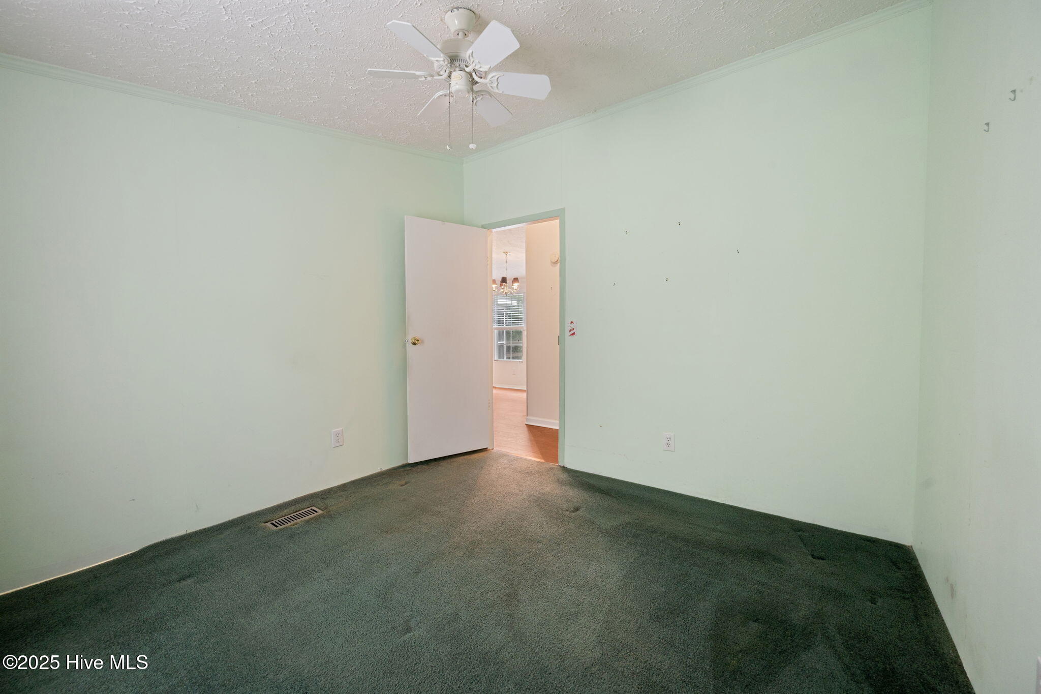 332 Ridgewood Drive NW
