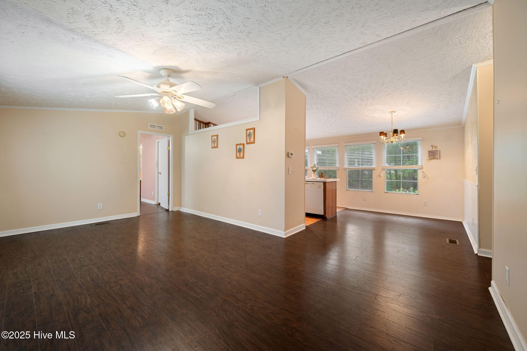 332 Ridgewood Drive NW