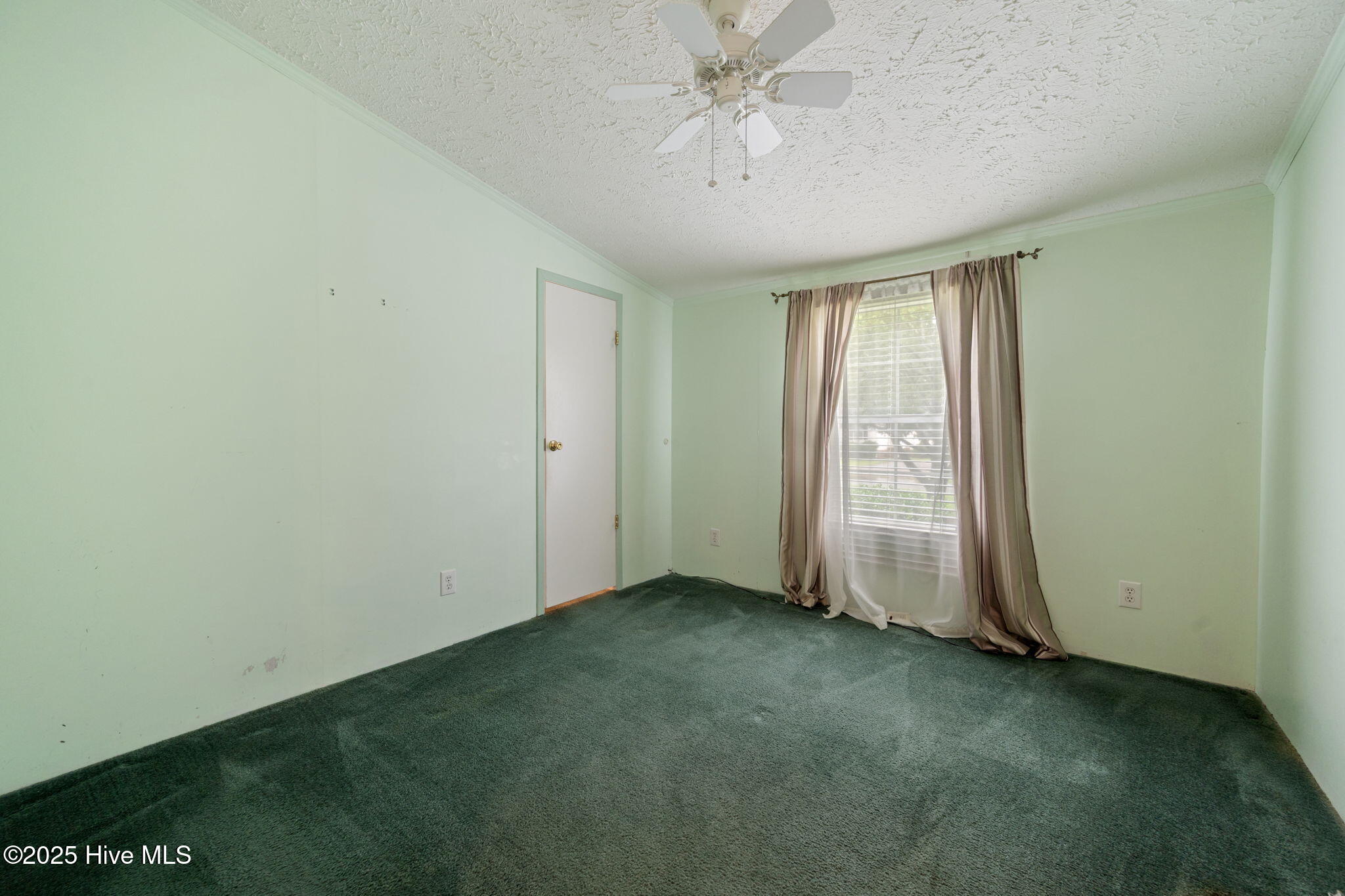 332 Ridgewood Drive NW