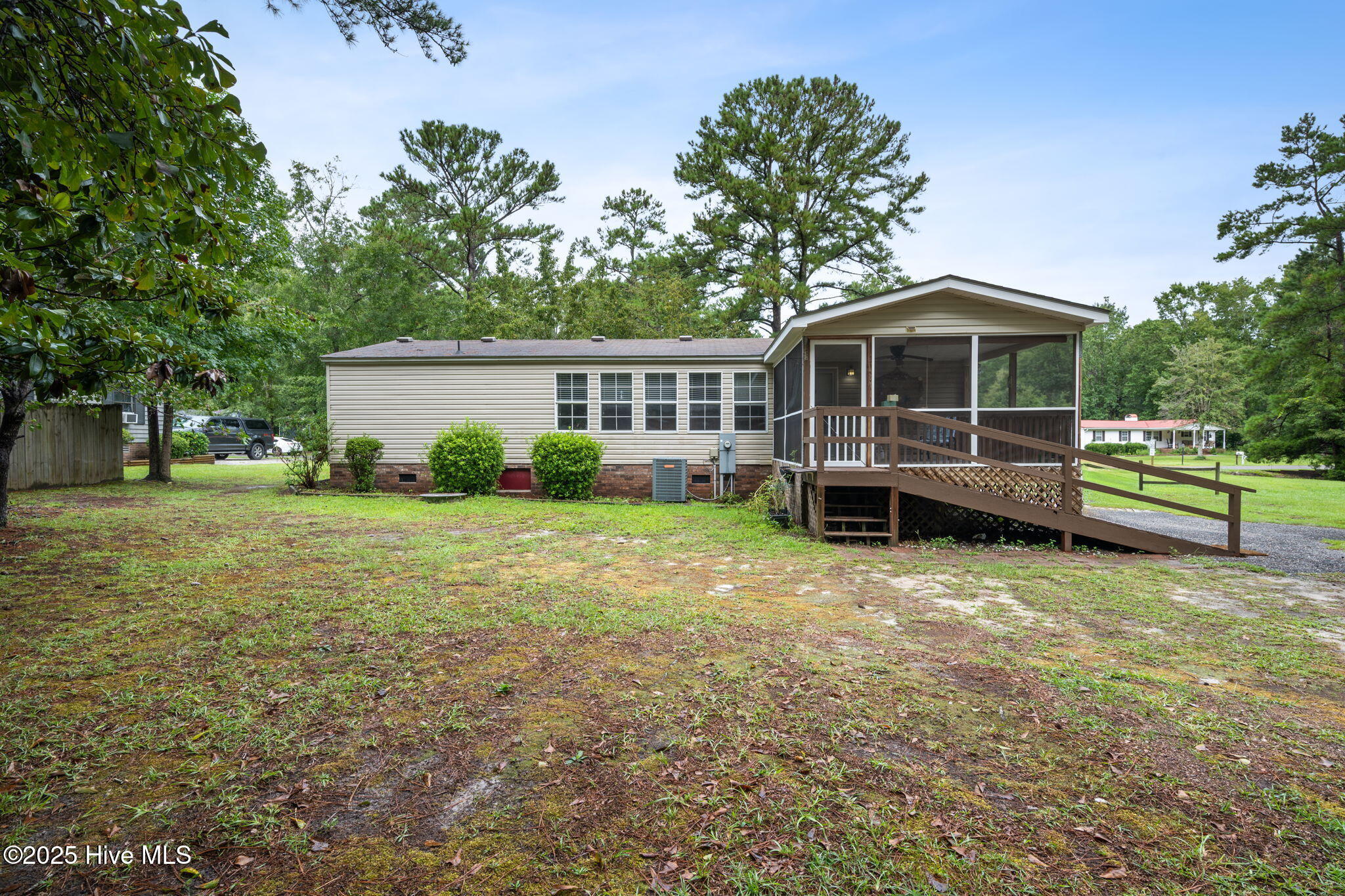 332 Ridgewood Drive NW