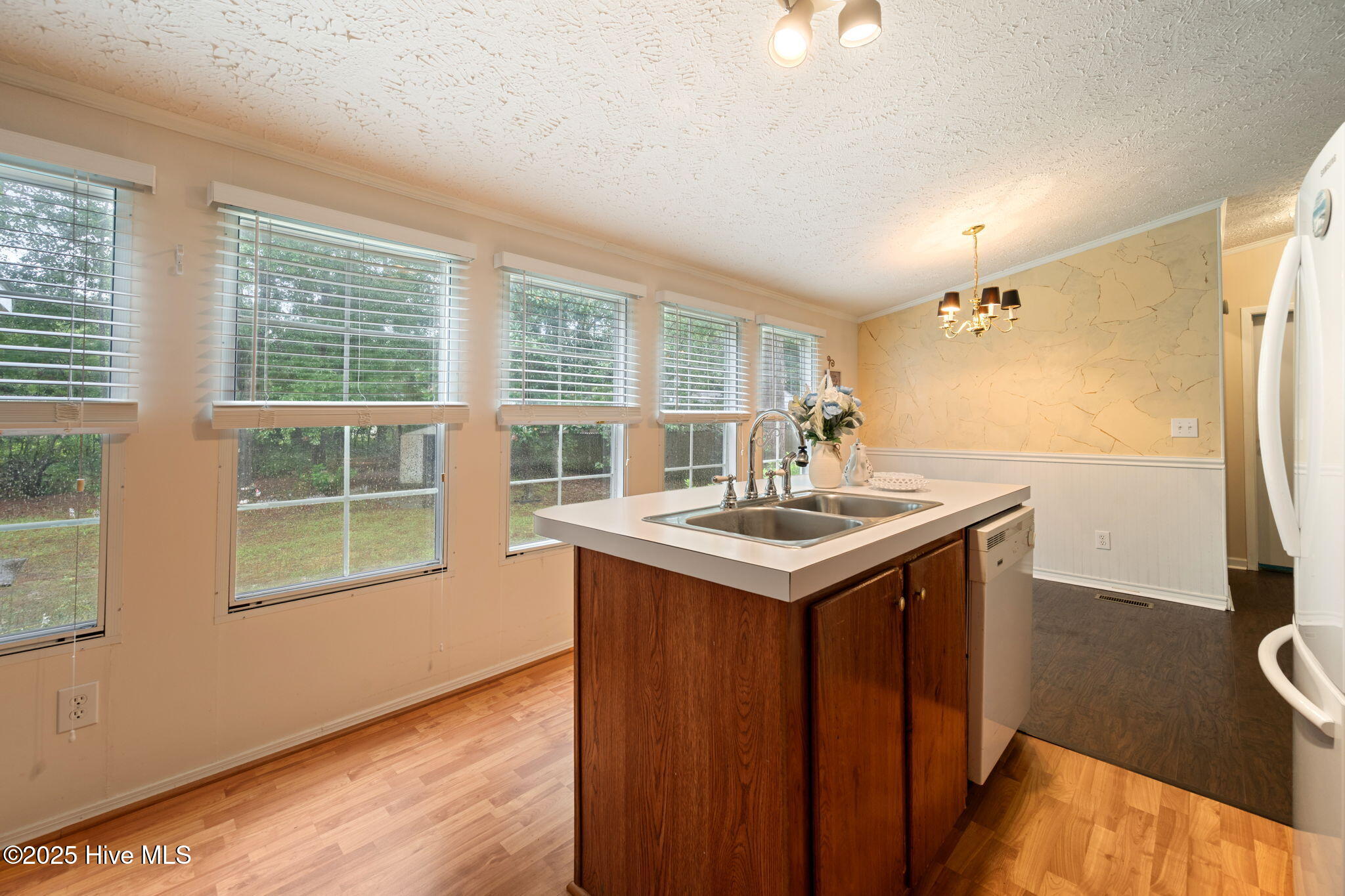 332 Ridgewood Drive NW