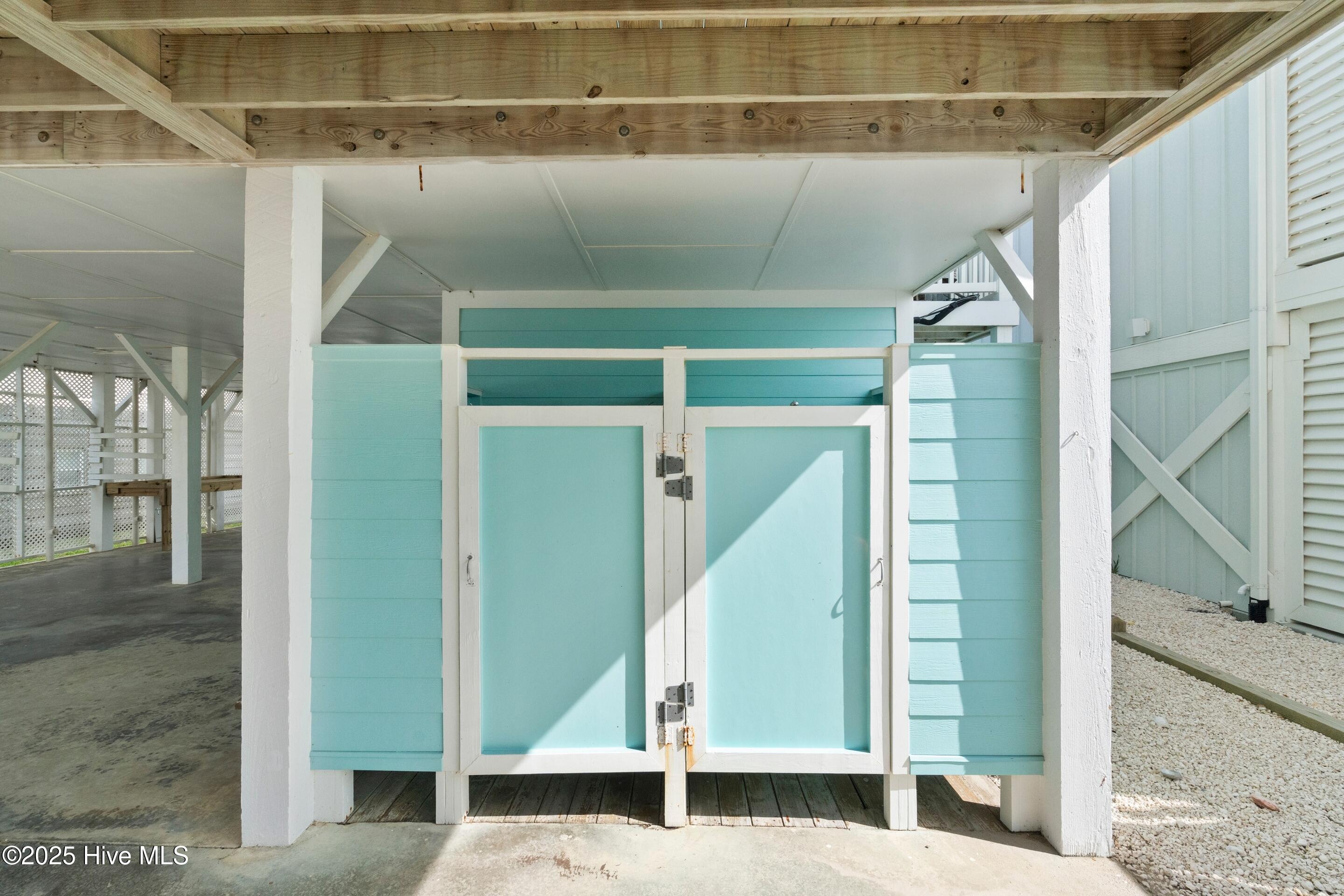 491 Ocean Boulevard W