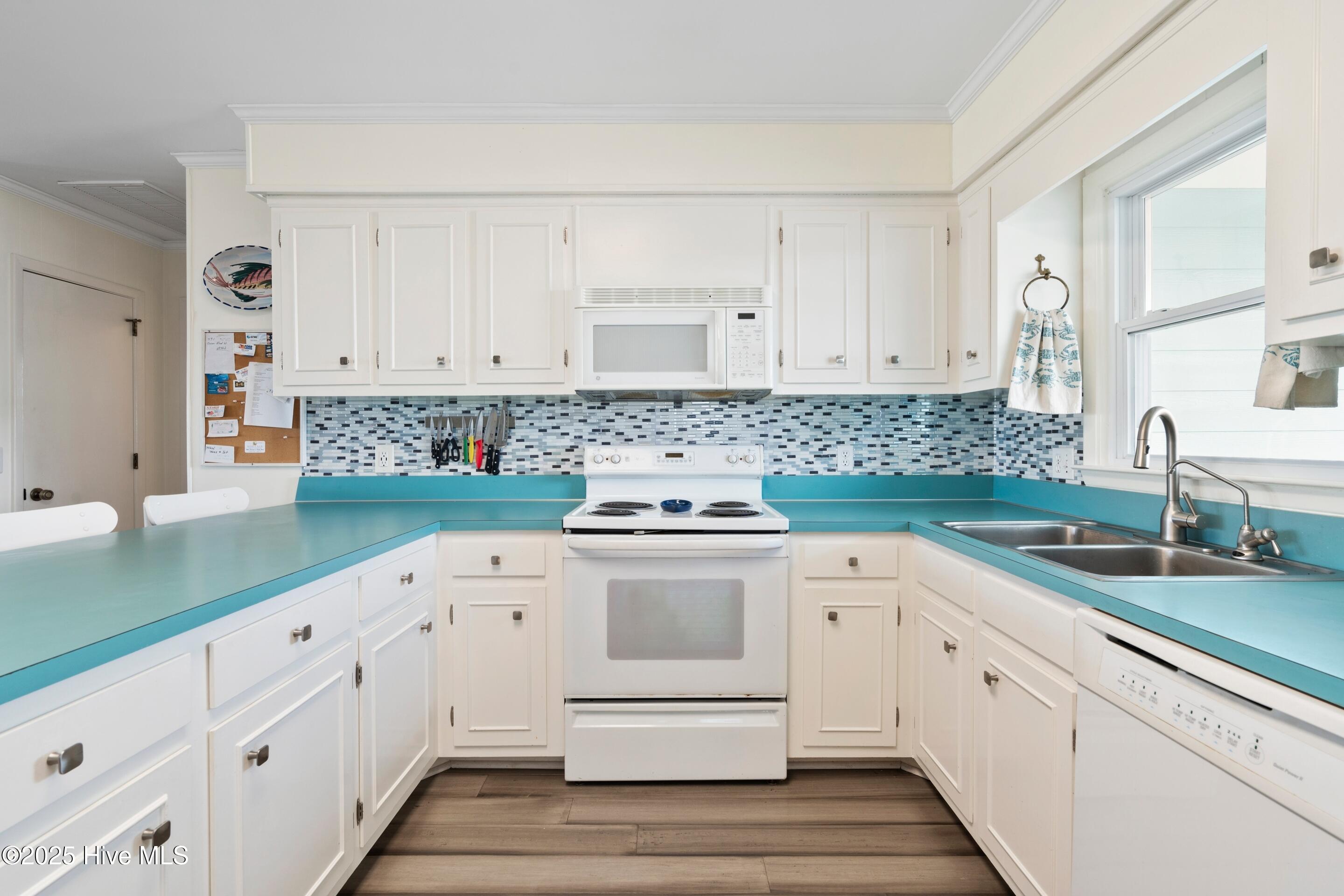 491 Ocean Boulevard W